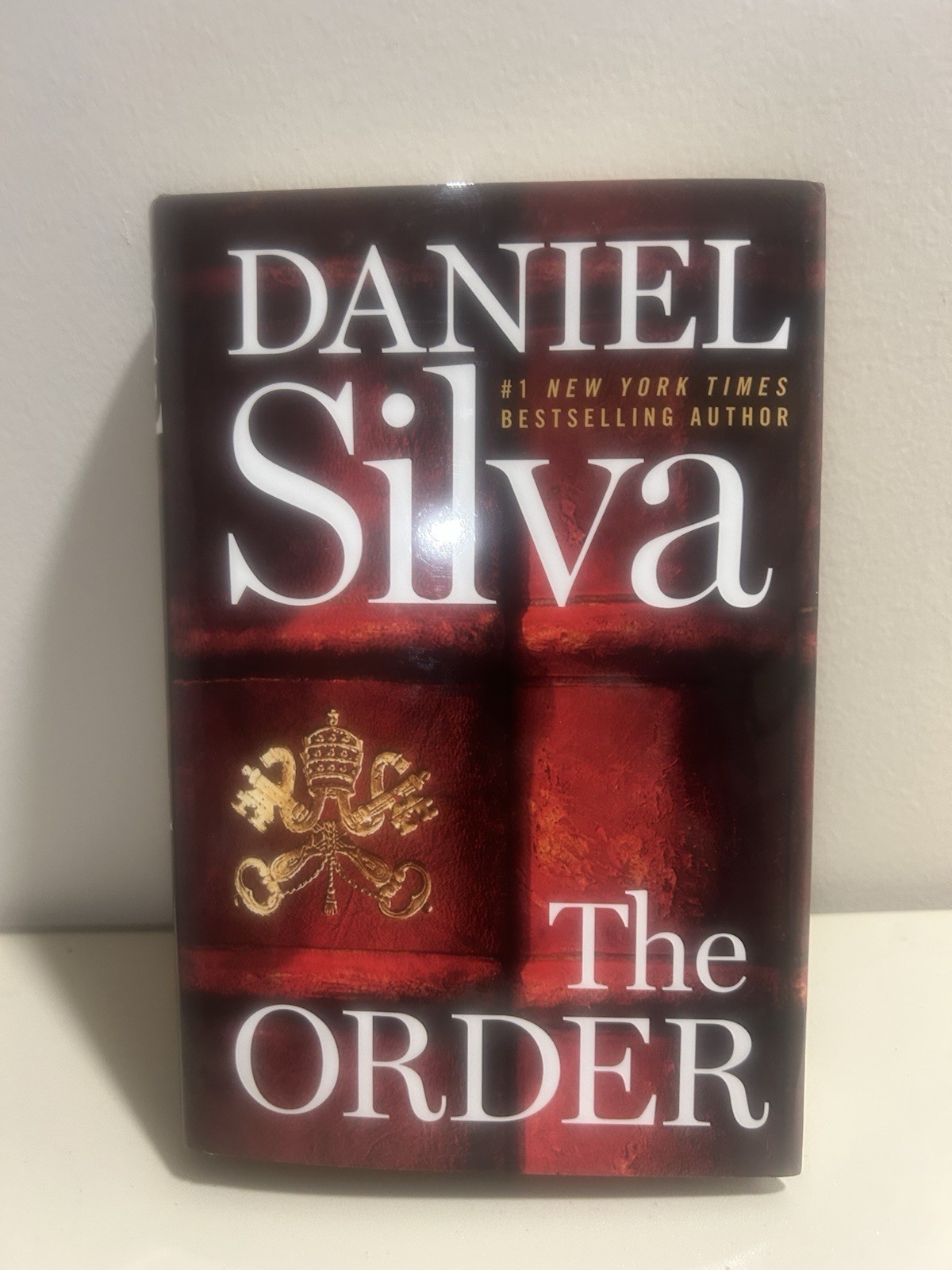 LOT 18 GABRIEL ALLON BOOKS Daniel Silva 1st Ed Edition 1 Signed HCDJ Firsts