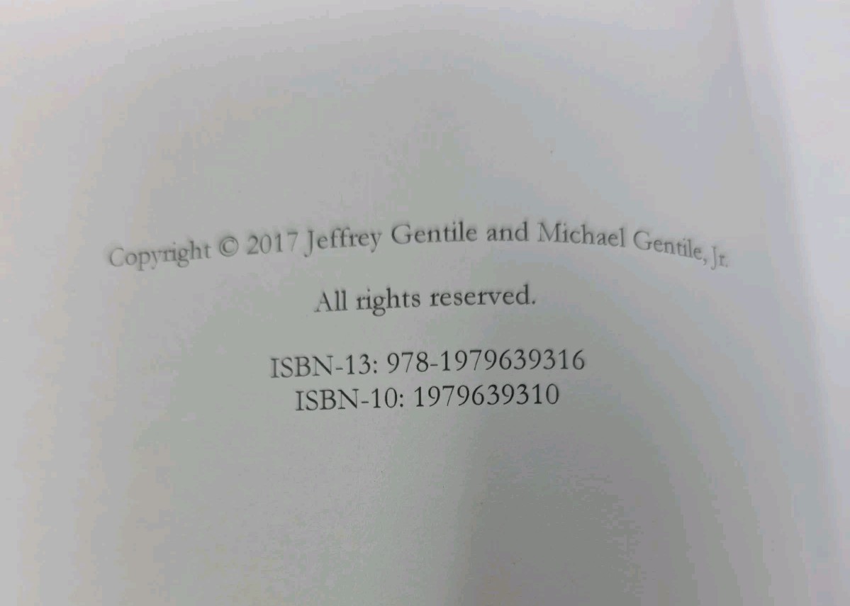 Mob Adjacent : A Family Memoir by Jeffrey Gentile (2017, Trade Paperback)