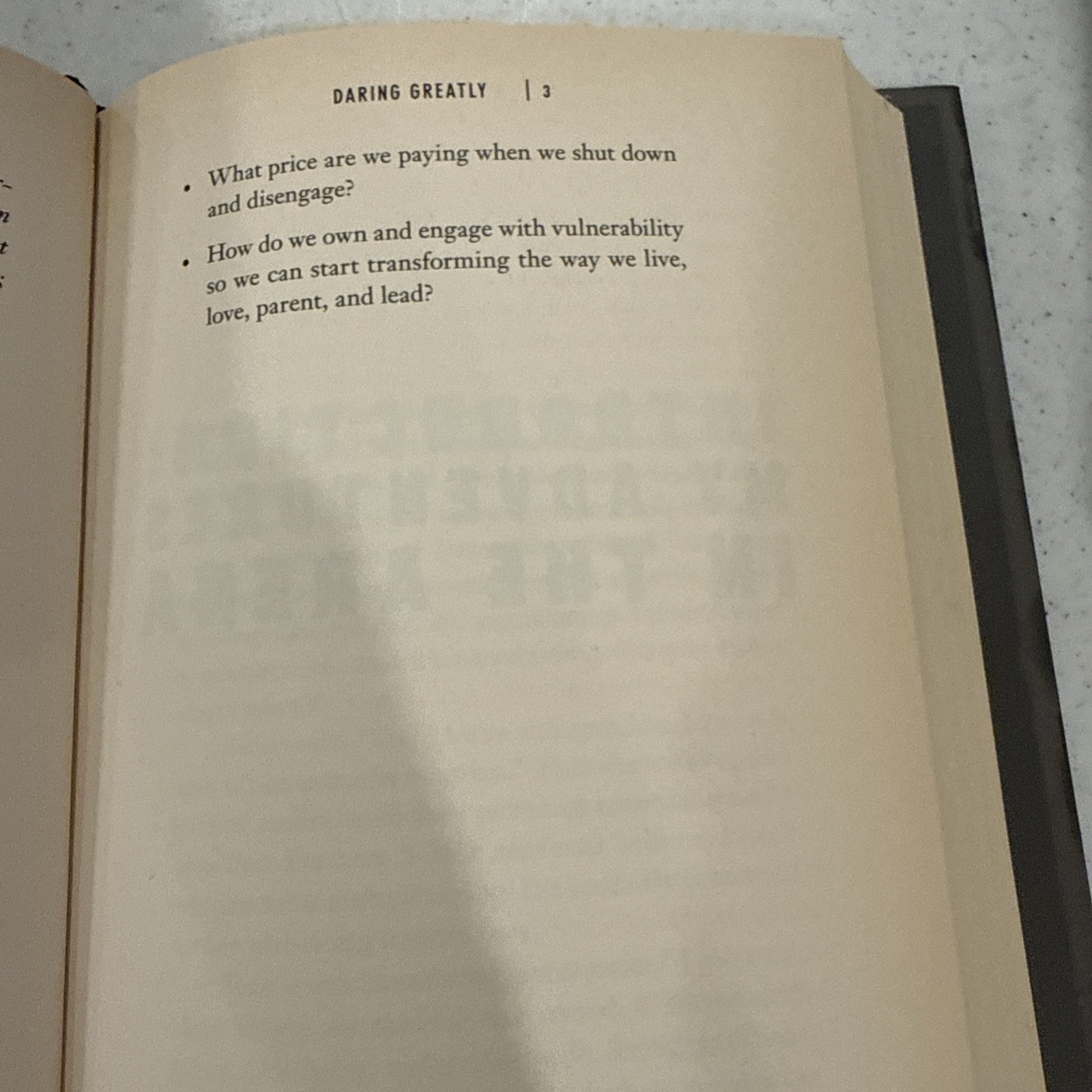 Daring Greatly : How the Courage to Be Vulnerable Transforms the Way We Live,…