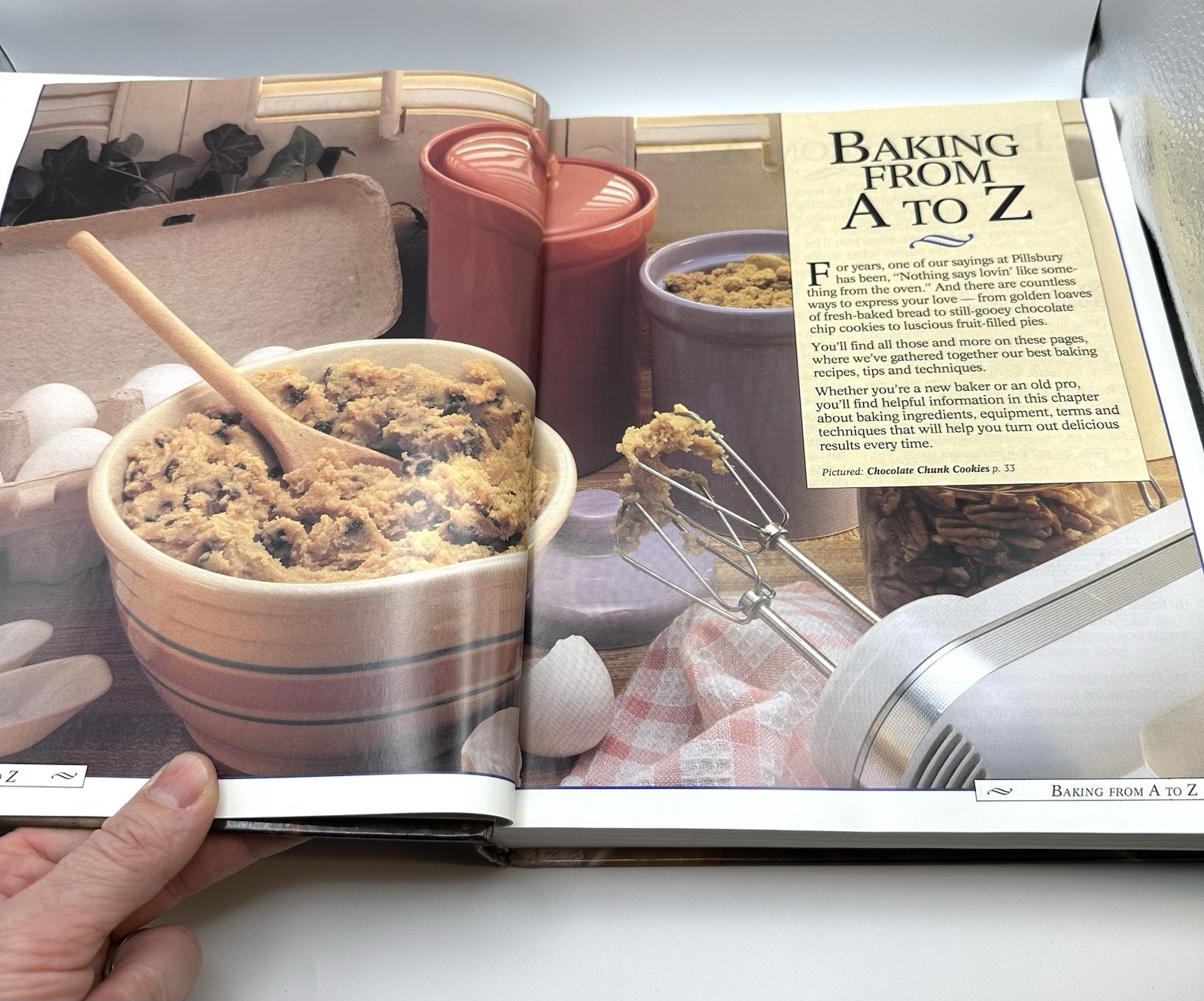 Complete Book of Baking Pillsbury Cookbook 1993 Hardcover 512 Pages Of Recipes