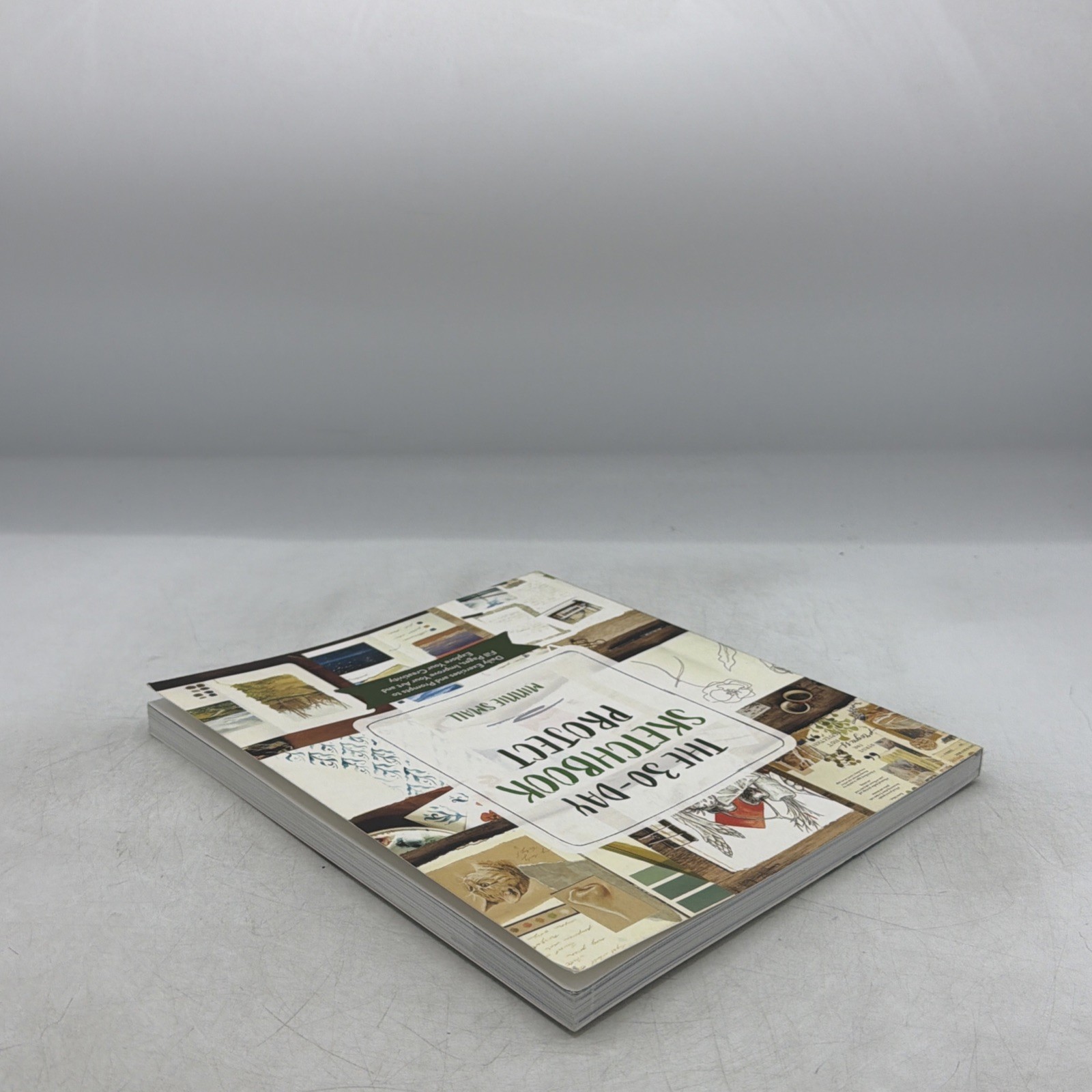 The 30-Day Sketchbook Project: Daily Exercises and Prompts to Fill Pages,: Used