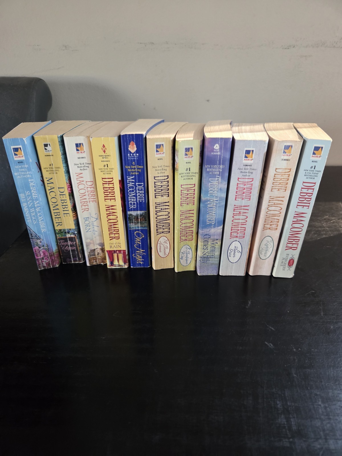 Debbie Macomber Lot Of 11 Books And 3 Are 2/3-in-1 15 Stories Total 5 Are Cedar