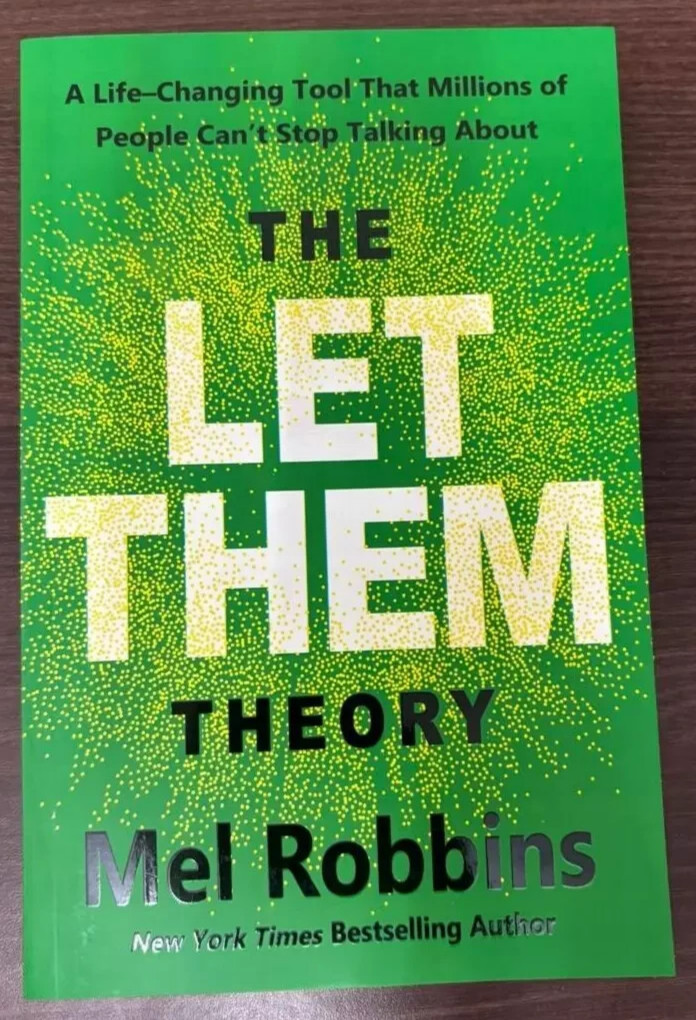 Perfect Book Gift for Christmas – The Let Them Theory, Paperback