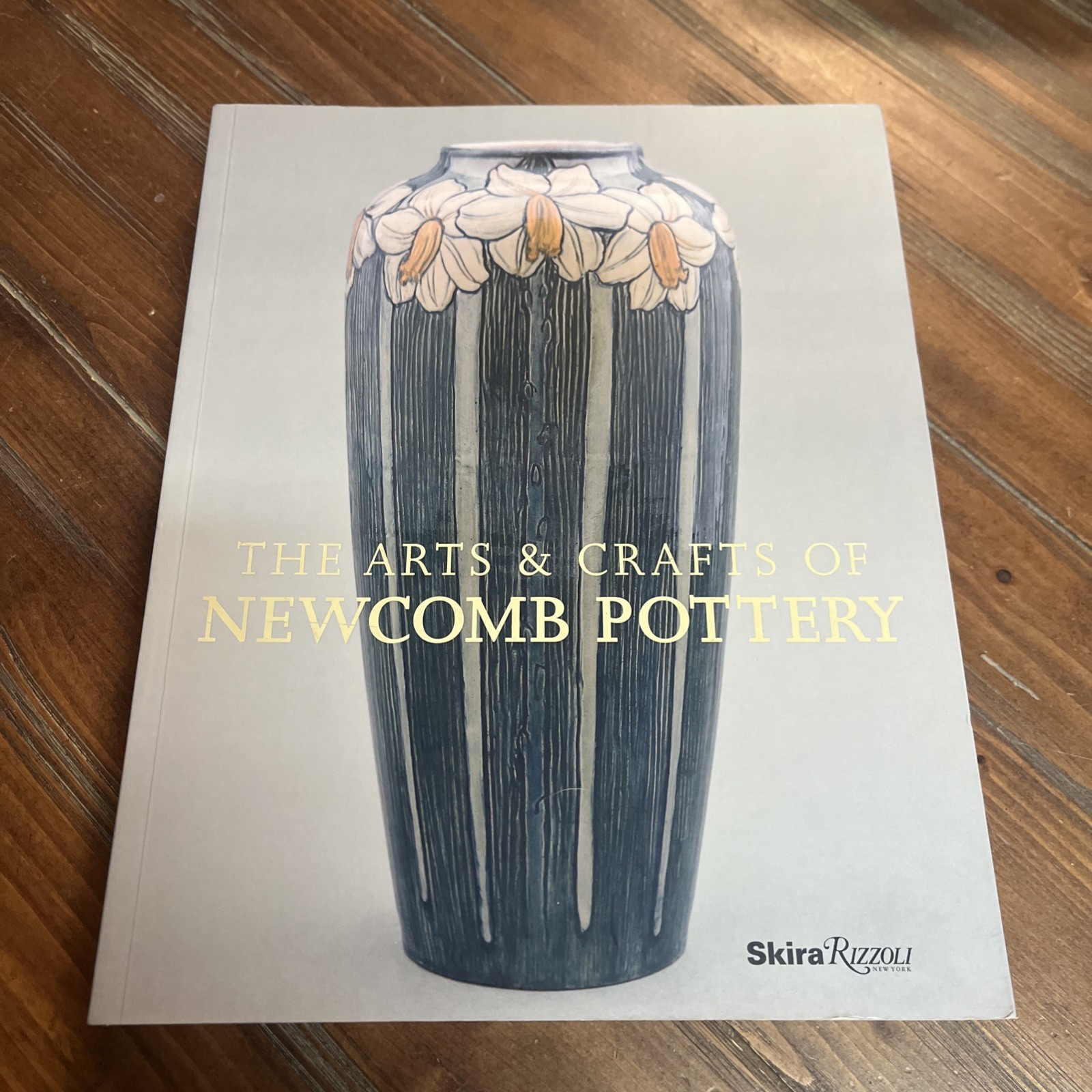 The Arts & Crafts of Newcomb Pottery Reference Large Coffee Table Book SkiraRizz