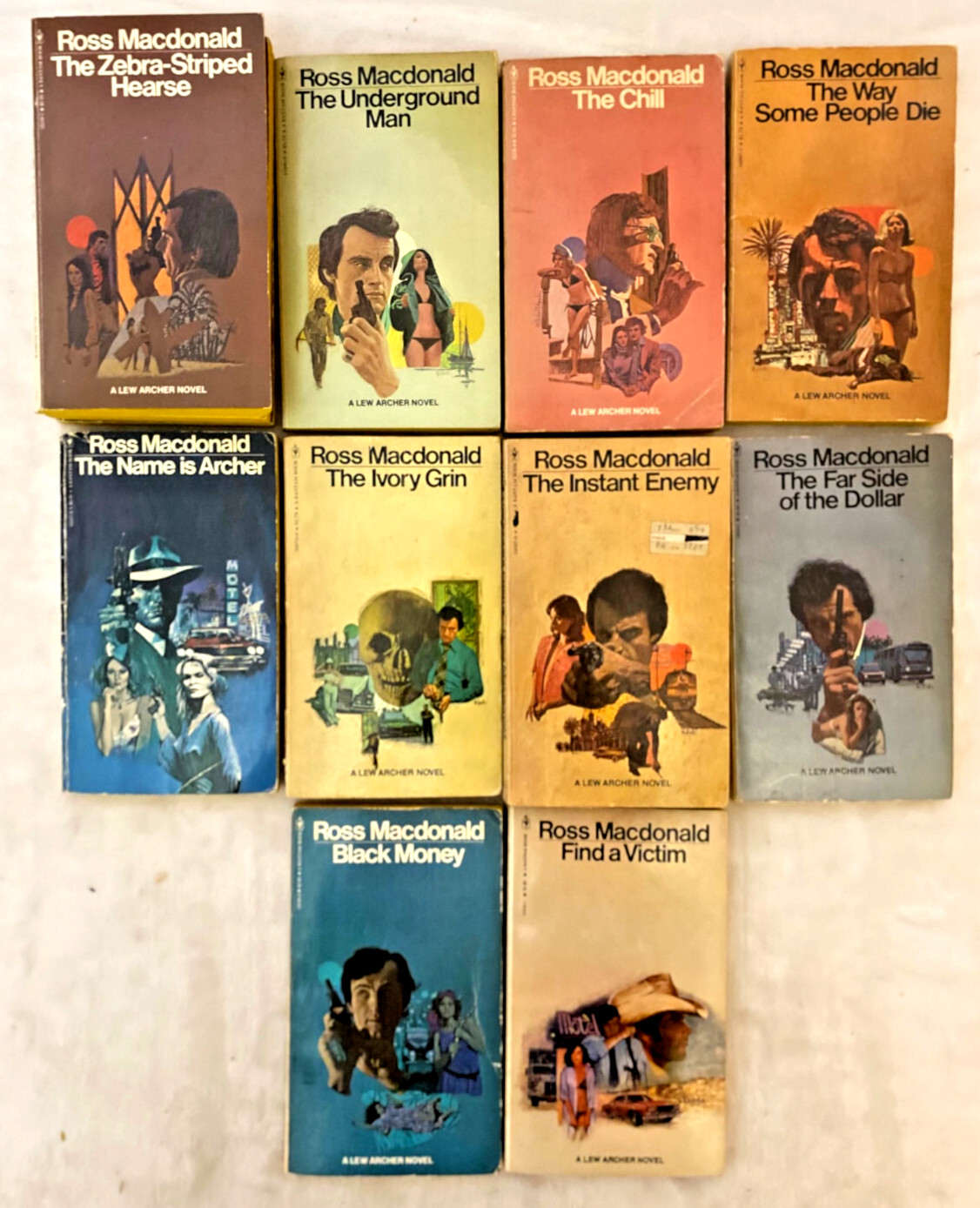 Lew Archer Ross Macdonald CHOOSE YOUR TITLE: BANTAM PB 1970s Good to VGood #3