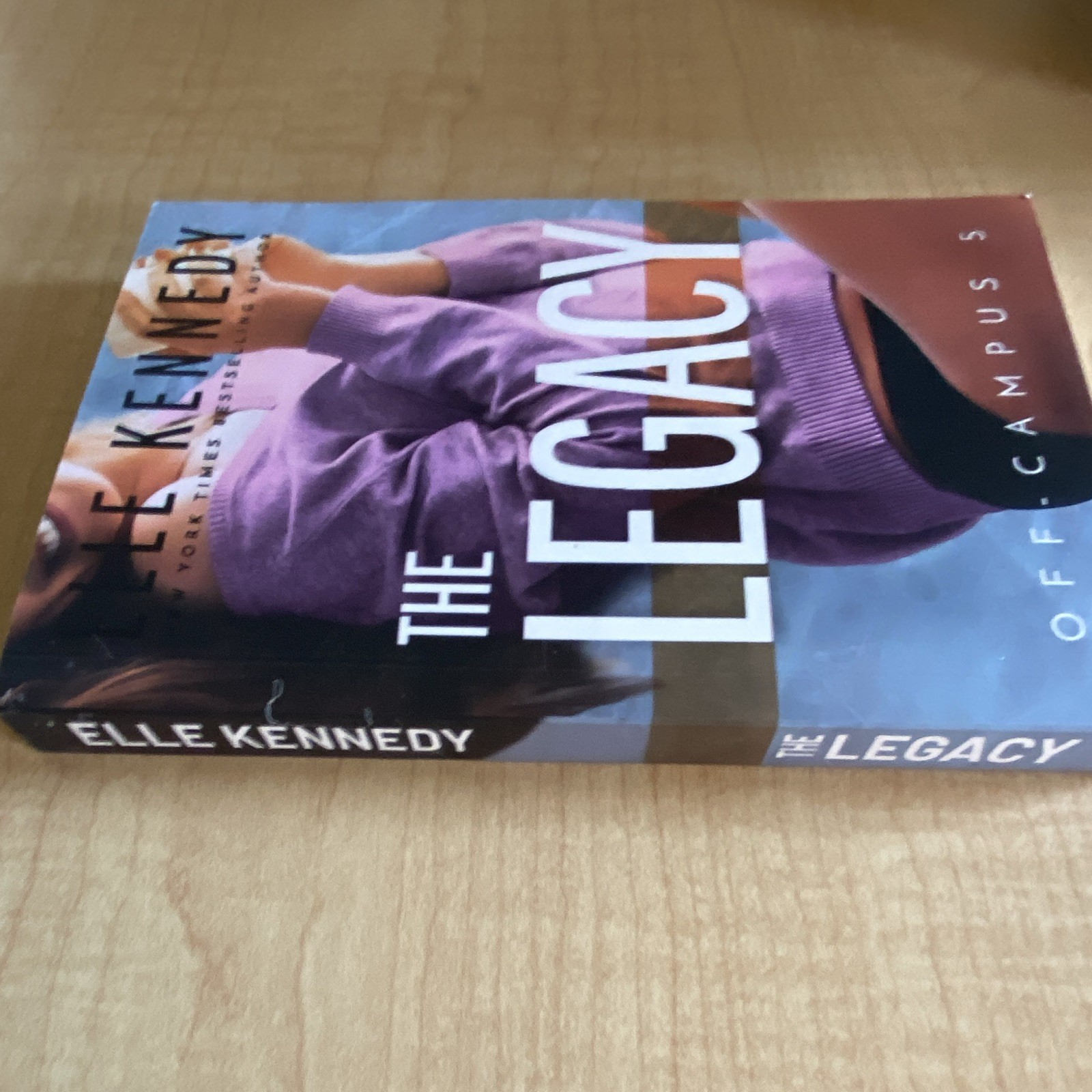 The Legacy (Off-Campus) by Elle Kennedy, YA Romance Fiction Novel, PB