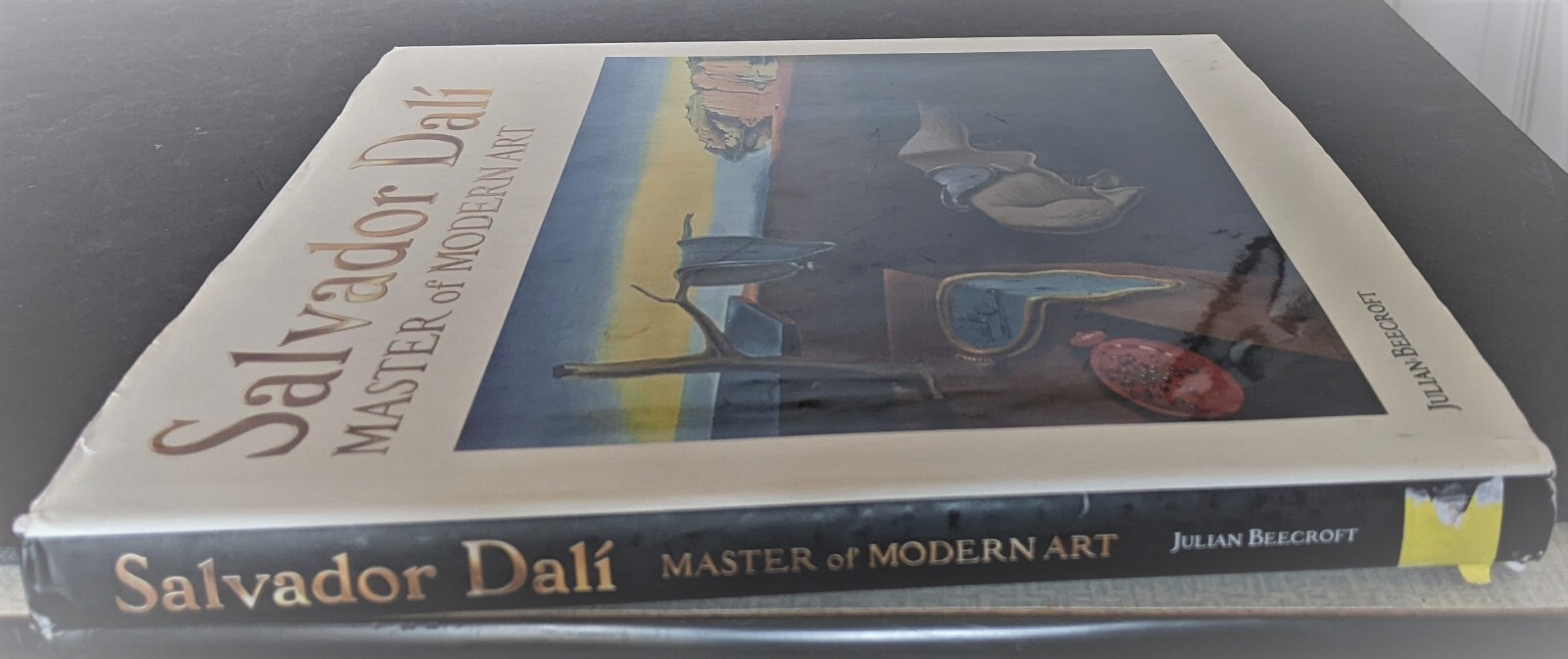 Salvador Dalí: Master of Modern Art (Masterworks) by Beecroft 2016 Very Good