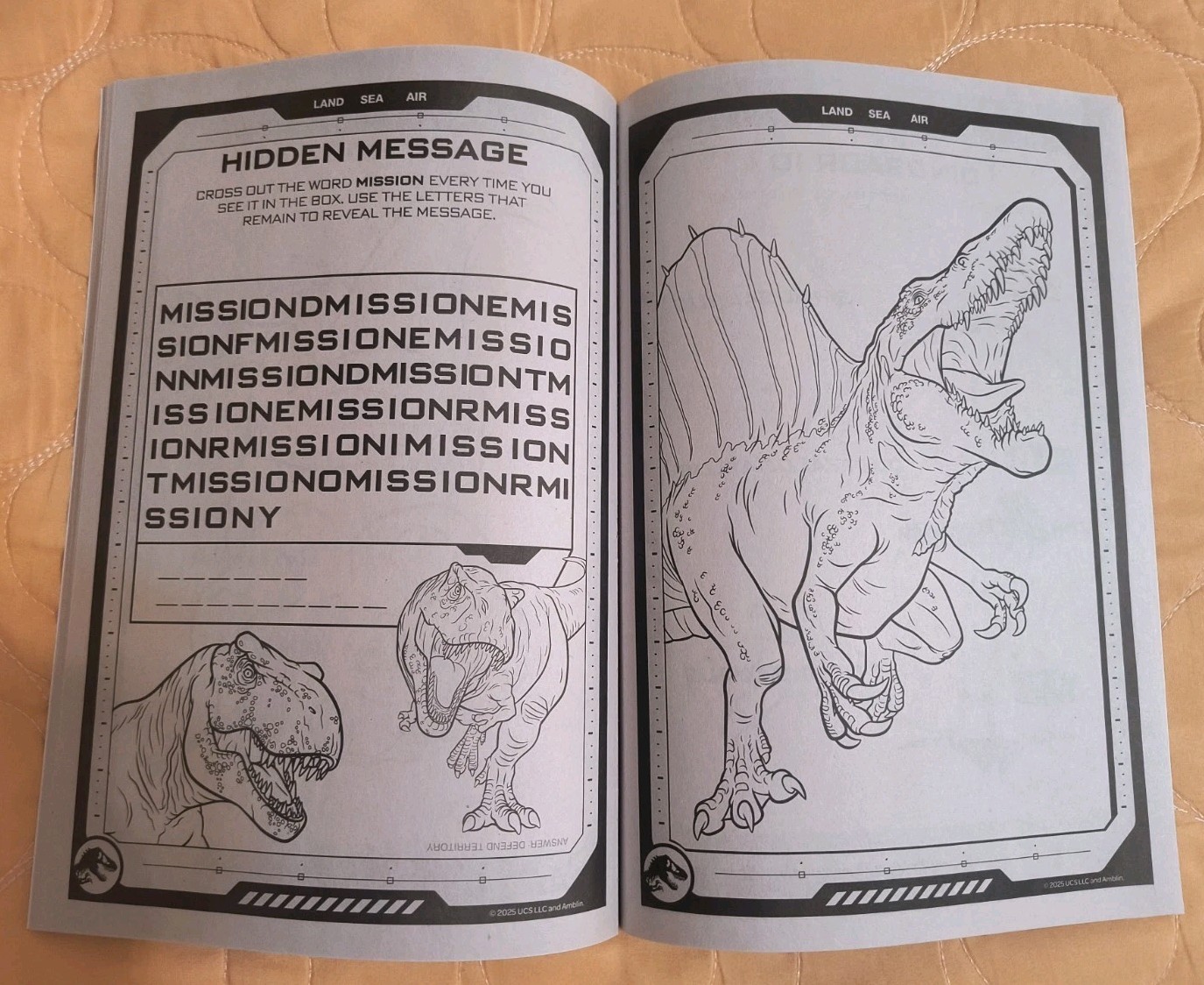 Jurassic World Dinosaurs Coloring/Activity Book with Tear/Share Pages 🆕🆓ship!
