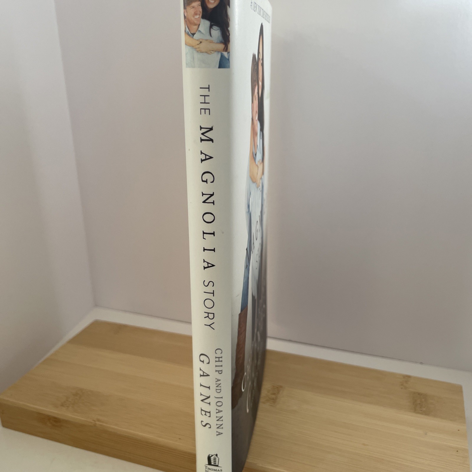 The Magnolia Story Chip and Joanna Gaines Hardcover 184Pages Pre-owned Very Good