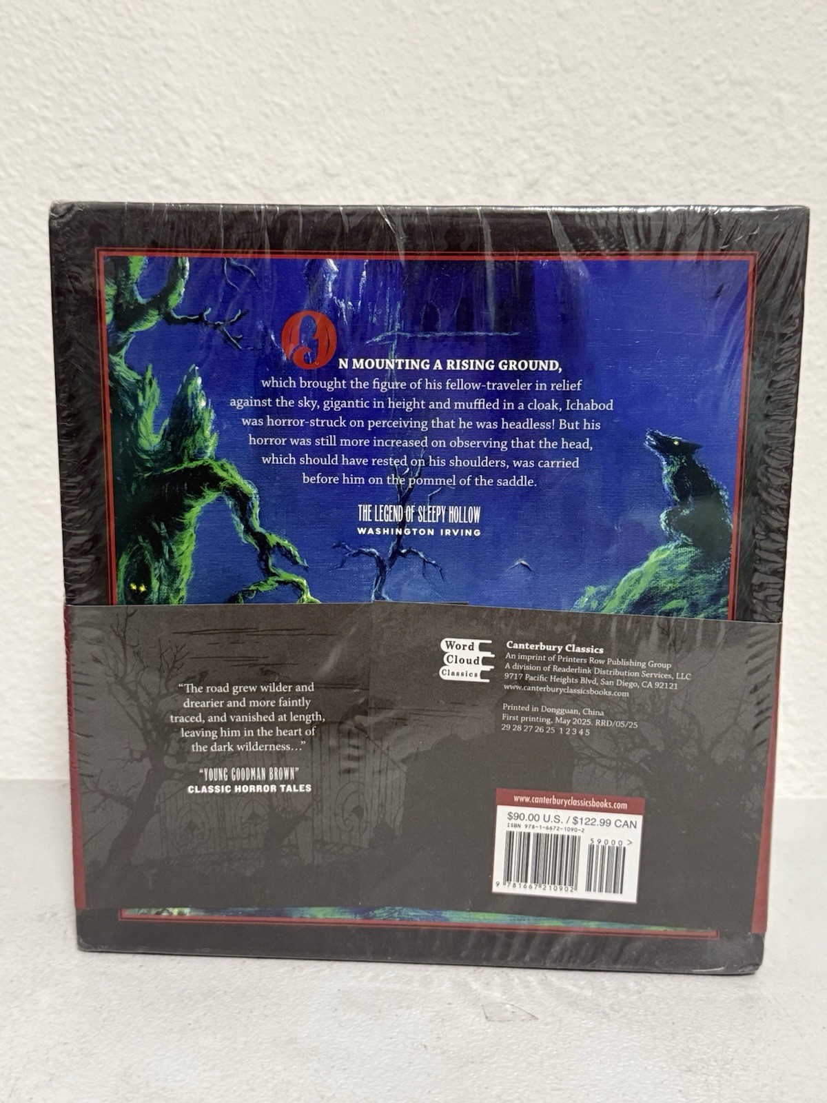 Horror Collection Word Cloud Classics Box Set – Art Page Edges – Sealed