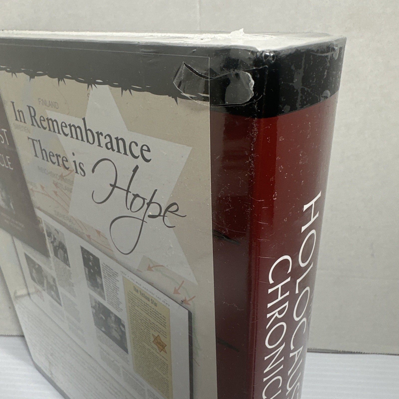 Holocaust Chronicle History in Words Pictures Jews Remembrance HC NEW SEALED