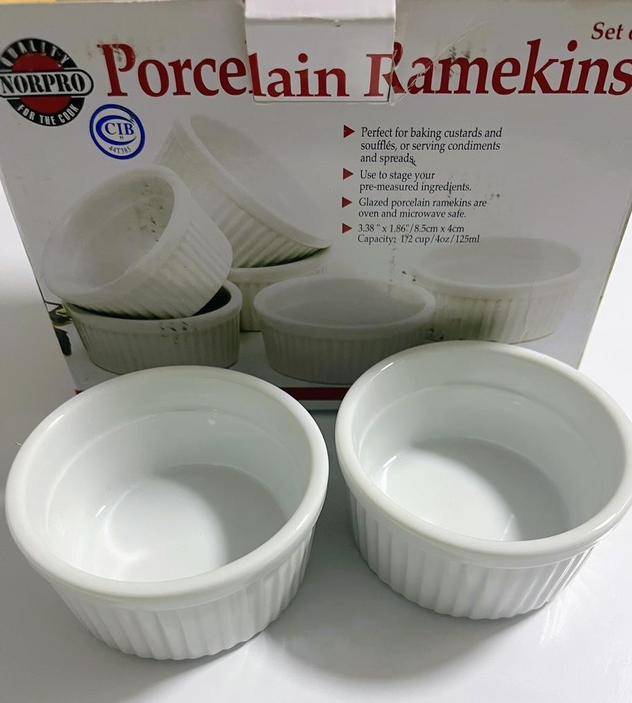 Norpro Porcelain Ramekins, Set of Six, New in Box, 1/2 Cup / 4 Oz Capacity