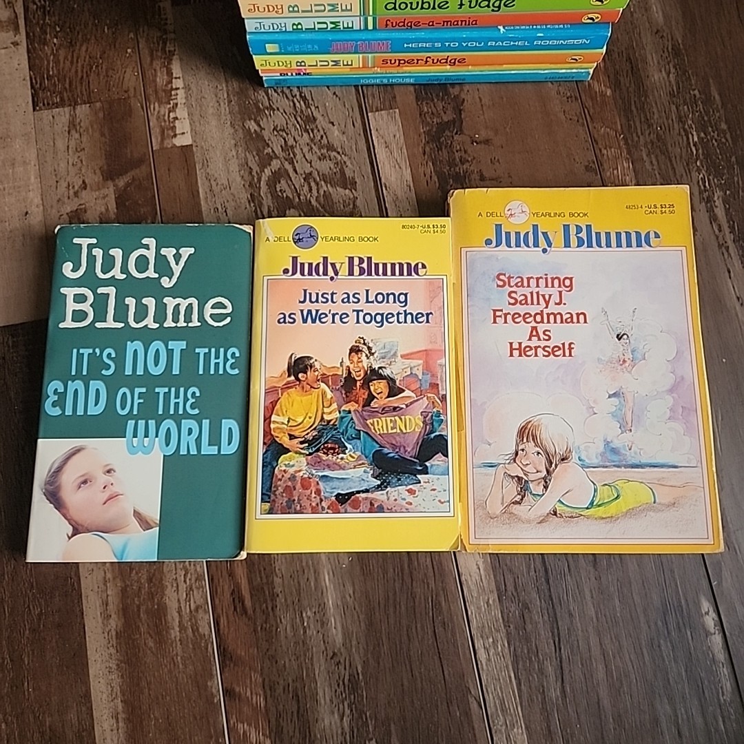 Lot of 11 Judy Blume Books Paperbacks – Superfudge Iggies House Freckle Juice