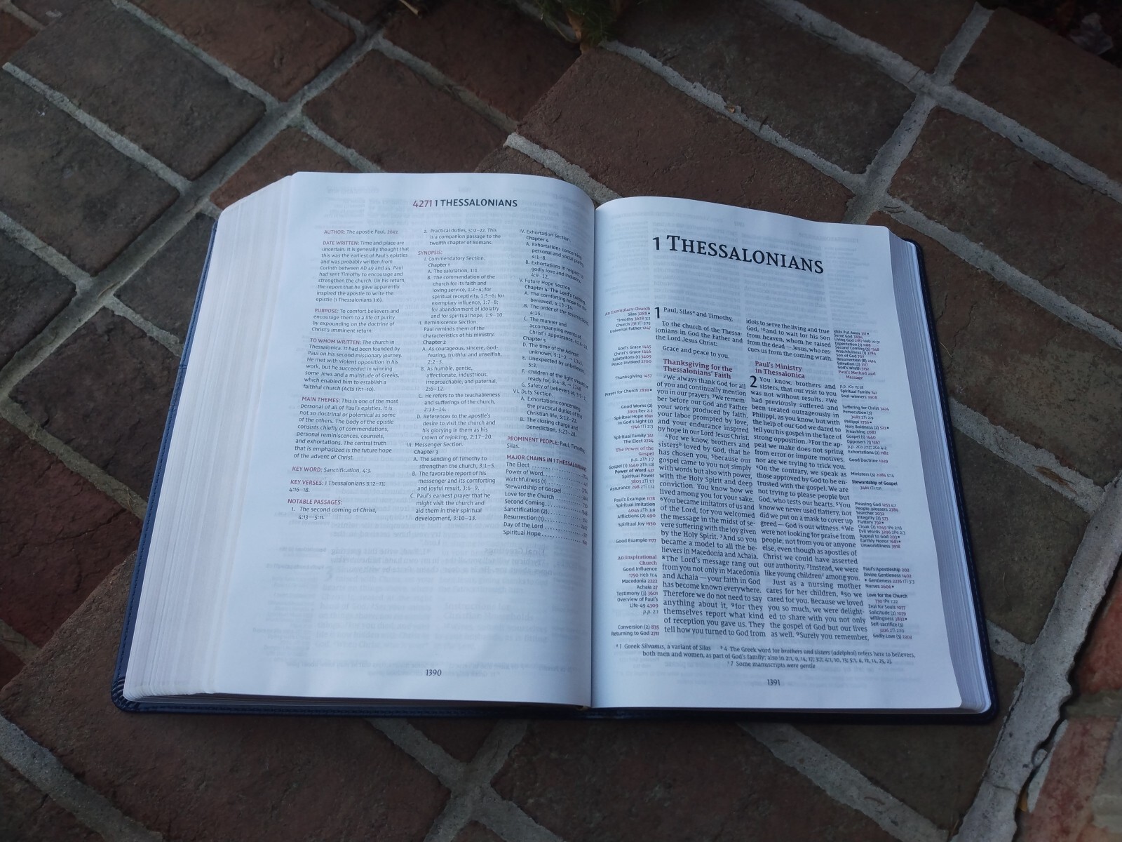 NIV Large Print Thompson Chain Reference Bible Navy~ Retails~89.99 Leathersoft