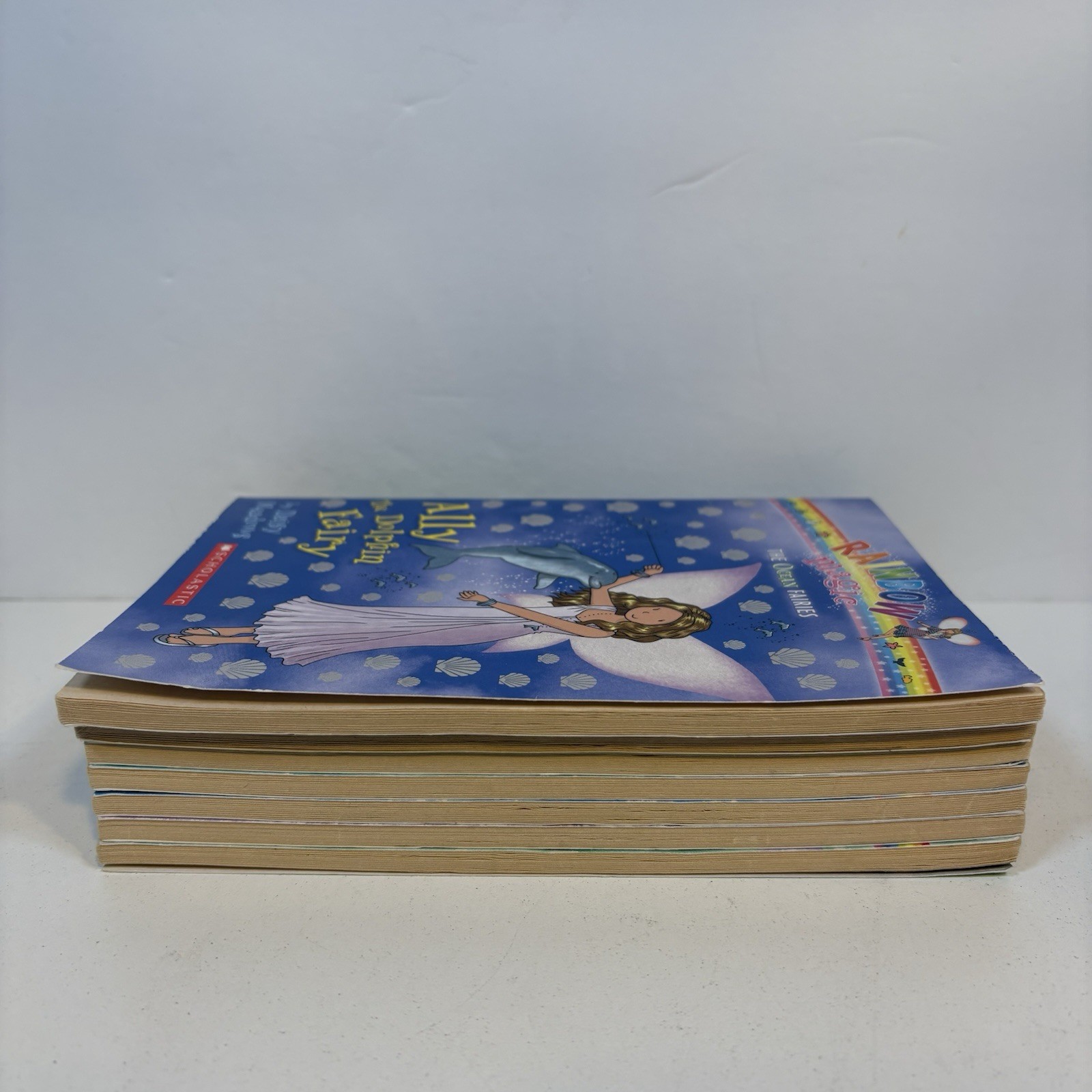 THE OCEAN FAIRIES RAINBOW MAGIC FAIRIES: Books 1-7 Set/Lot (by Daisy Meadows)