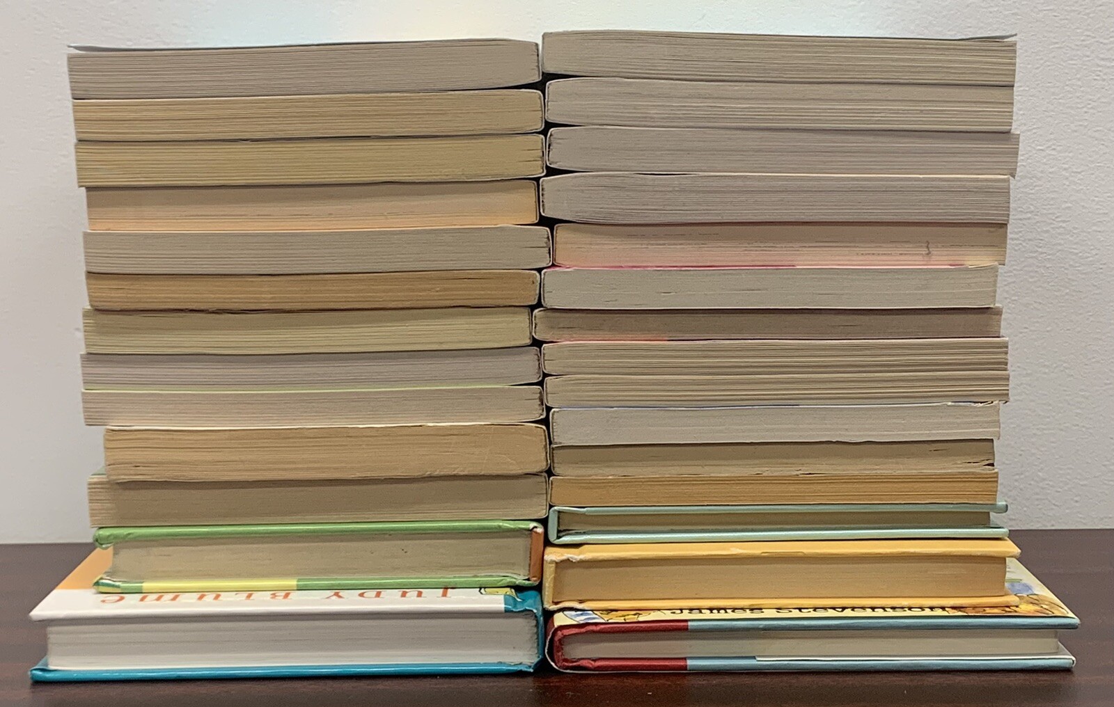 Lot Of 28 Judy Blume & Beverly Cleary