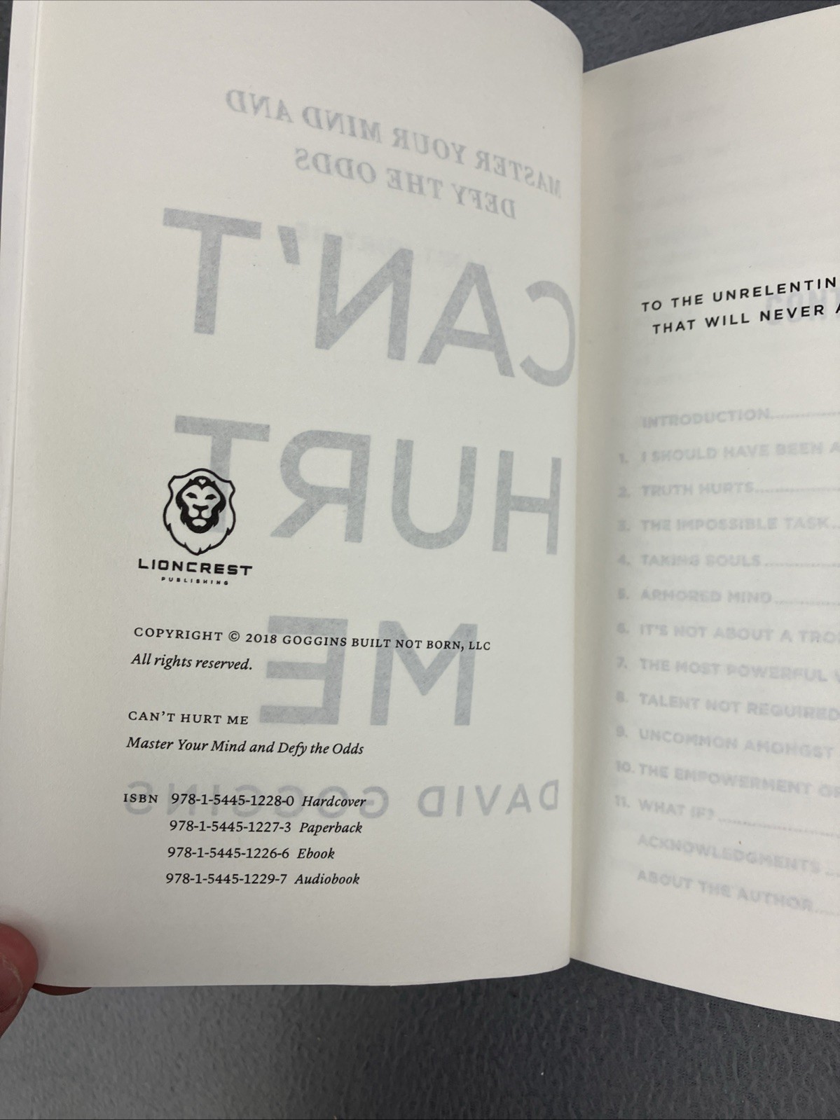 Can’t Hurt Me: Master Your Mind and Defy the Odds – Paperback – VERY GOOD