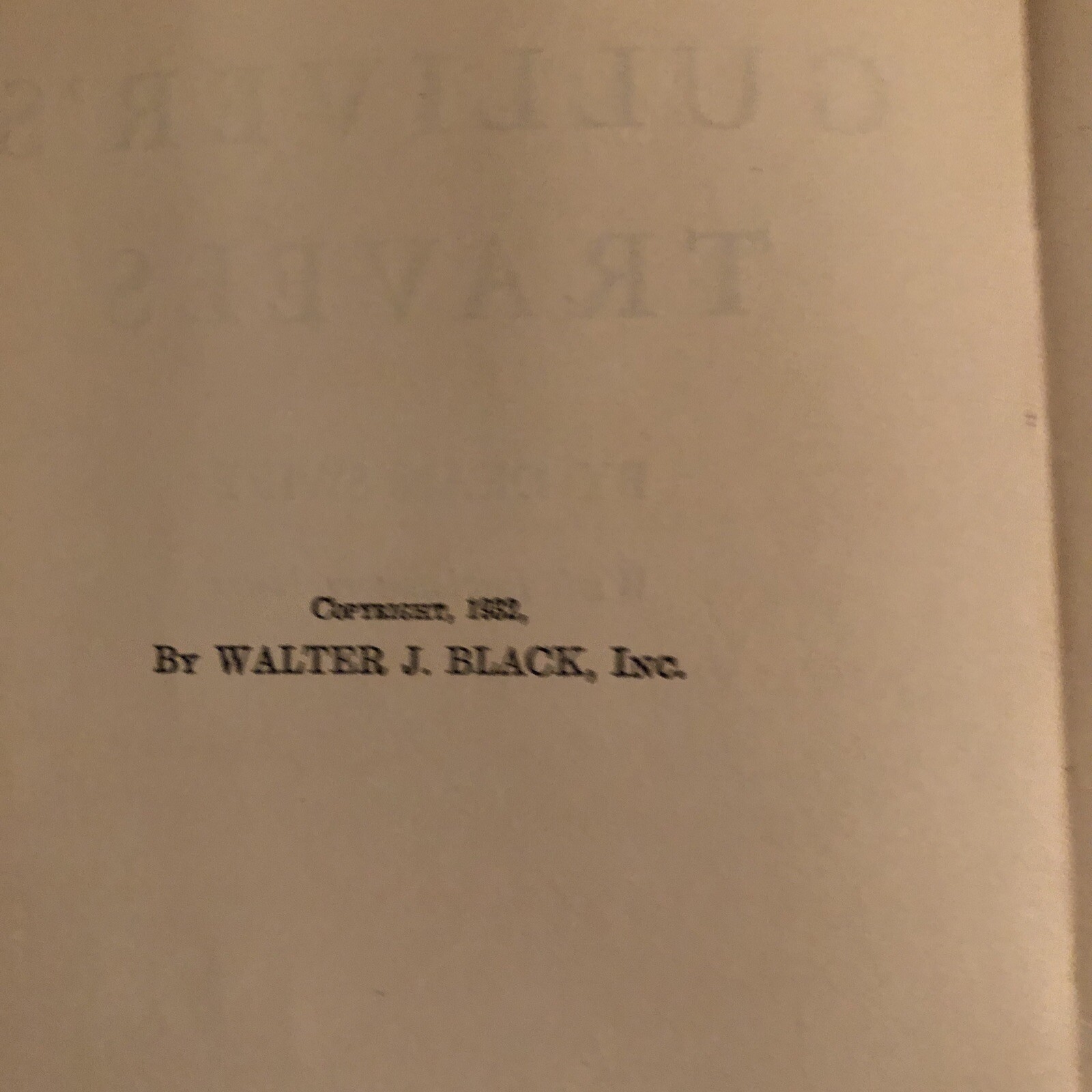 Gulliver’s Travels by D. Swift. Leather Hardback 1932. Binding Loose. 304 Pages