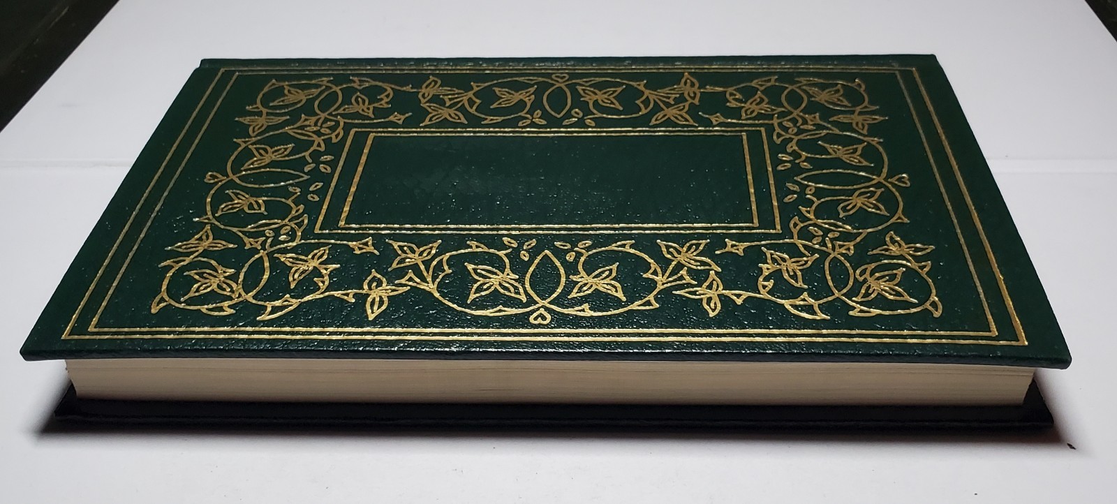 Beatrice Bayley Genealogy Hardcover–The Keeling Family Heritage Book (1983)