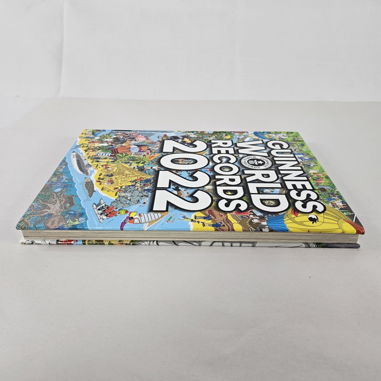 Guinness World Records, 2022, Hardcover Book 256 Pages Great Condition READ⬇
