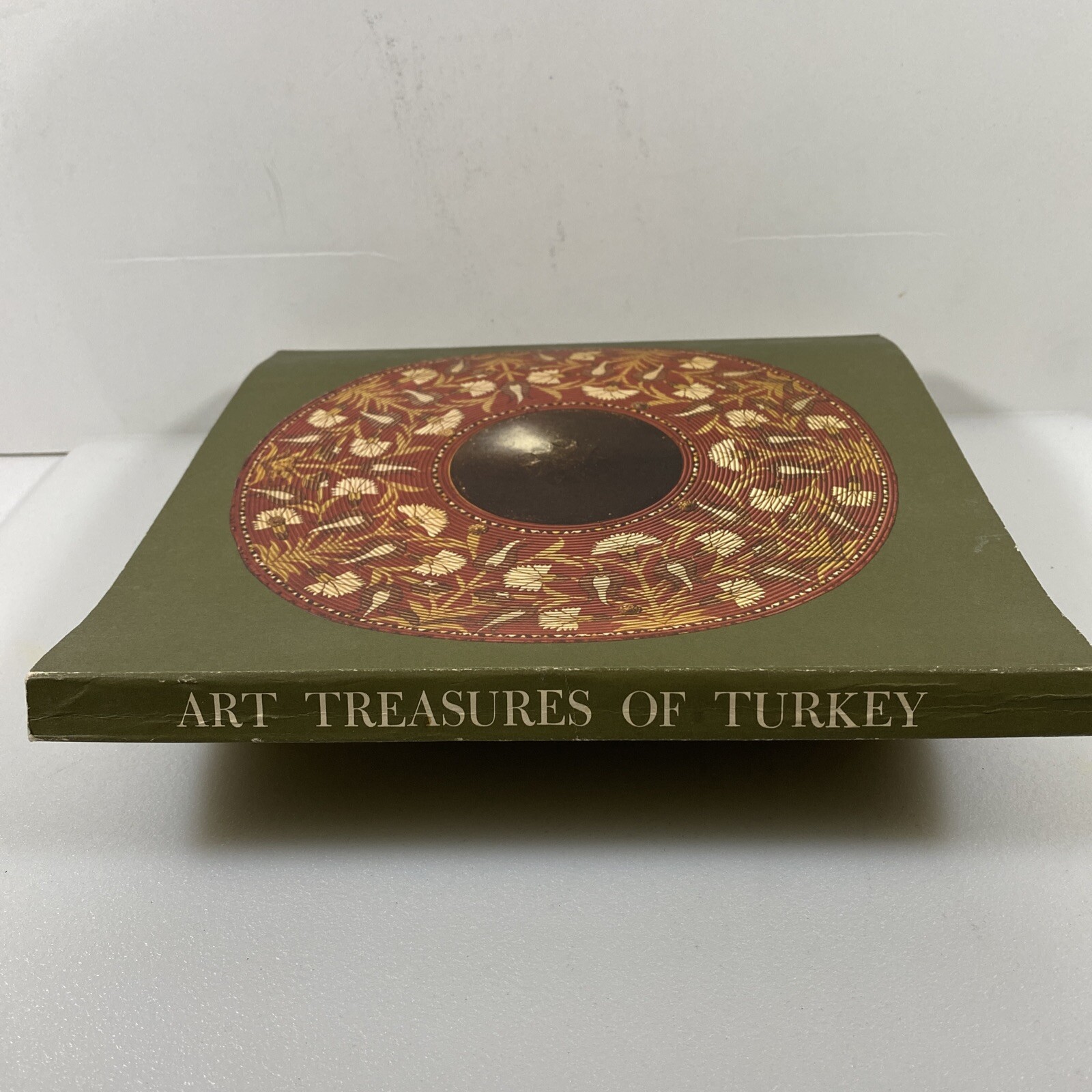 ART TREASURES OF TURKEY Circulated by the Smithsonian Institution 1966- 1968. PB