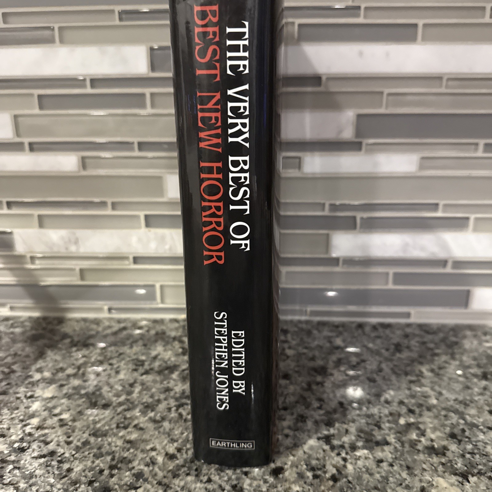 The Very Best of Best New Horror – Jones – Signed Limited 261/300 Earthling HCDJ