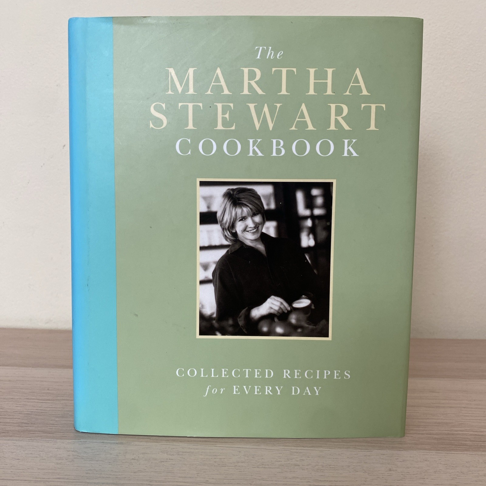 The Martha Stewart Cookbook 1995 1st Edition HC/DJ Vintage Collected Recipes