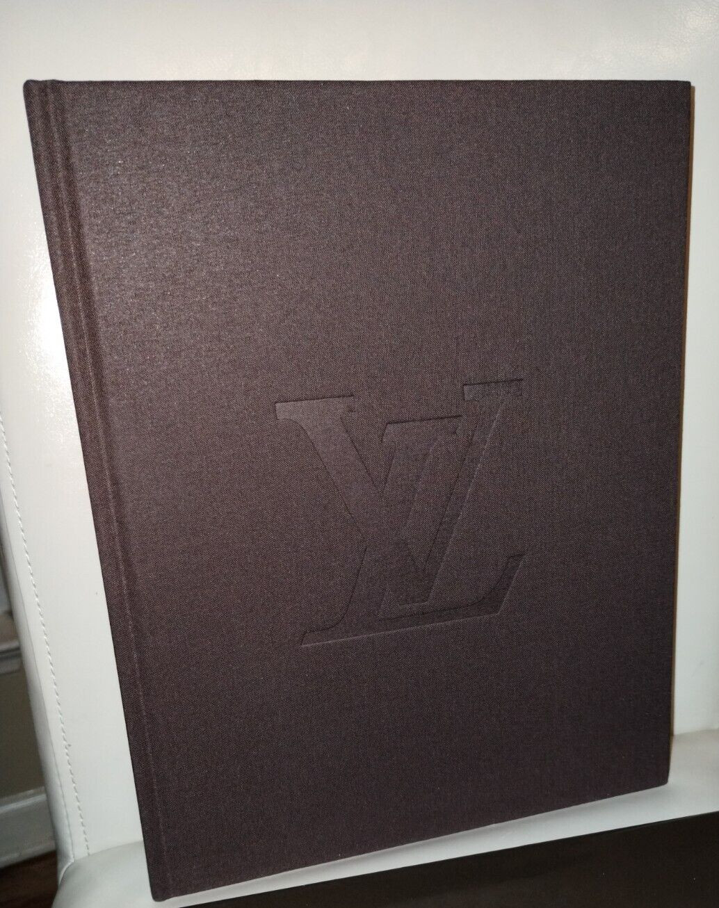 Louis Vuitton: The Birth of Modern Luxury Updated Edition New Minor Shelf-Wear