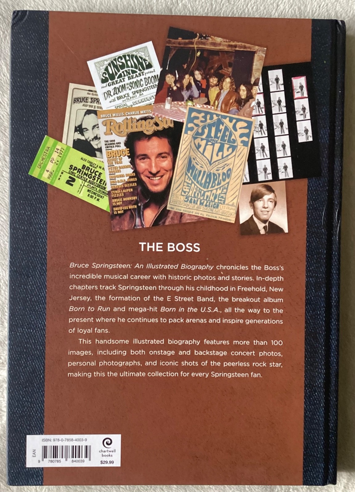 “BRUCE SPRINGSTEEN – An Illustrated Biography” – Hardcover – 184 Pages! – MINT!