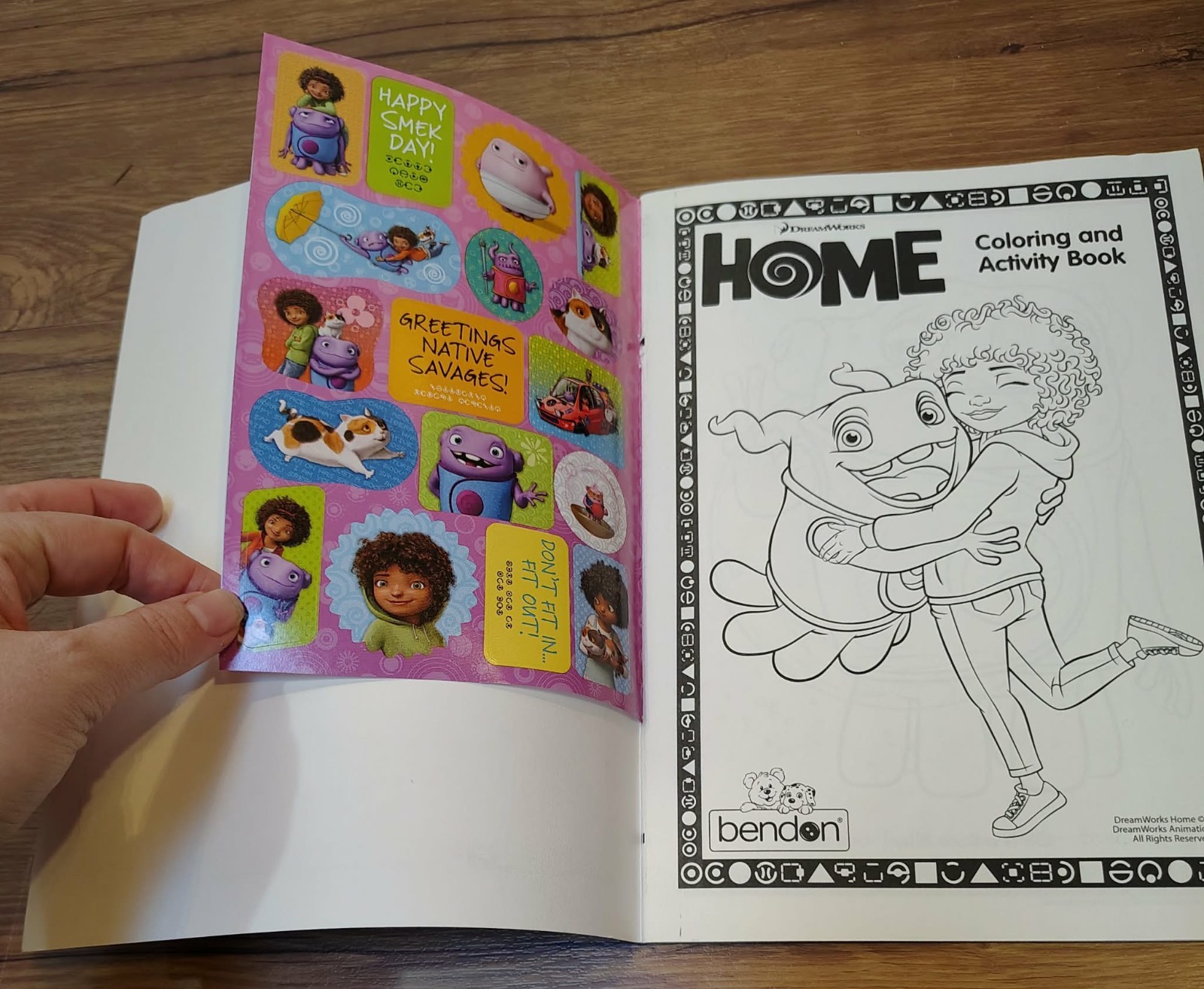 Dreamworks Home Coloring and Activity Book Do You Speak Boov? Stickers 2015
