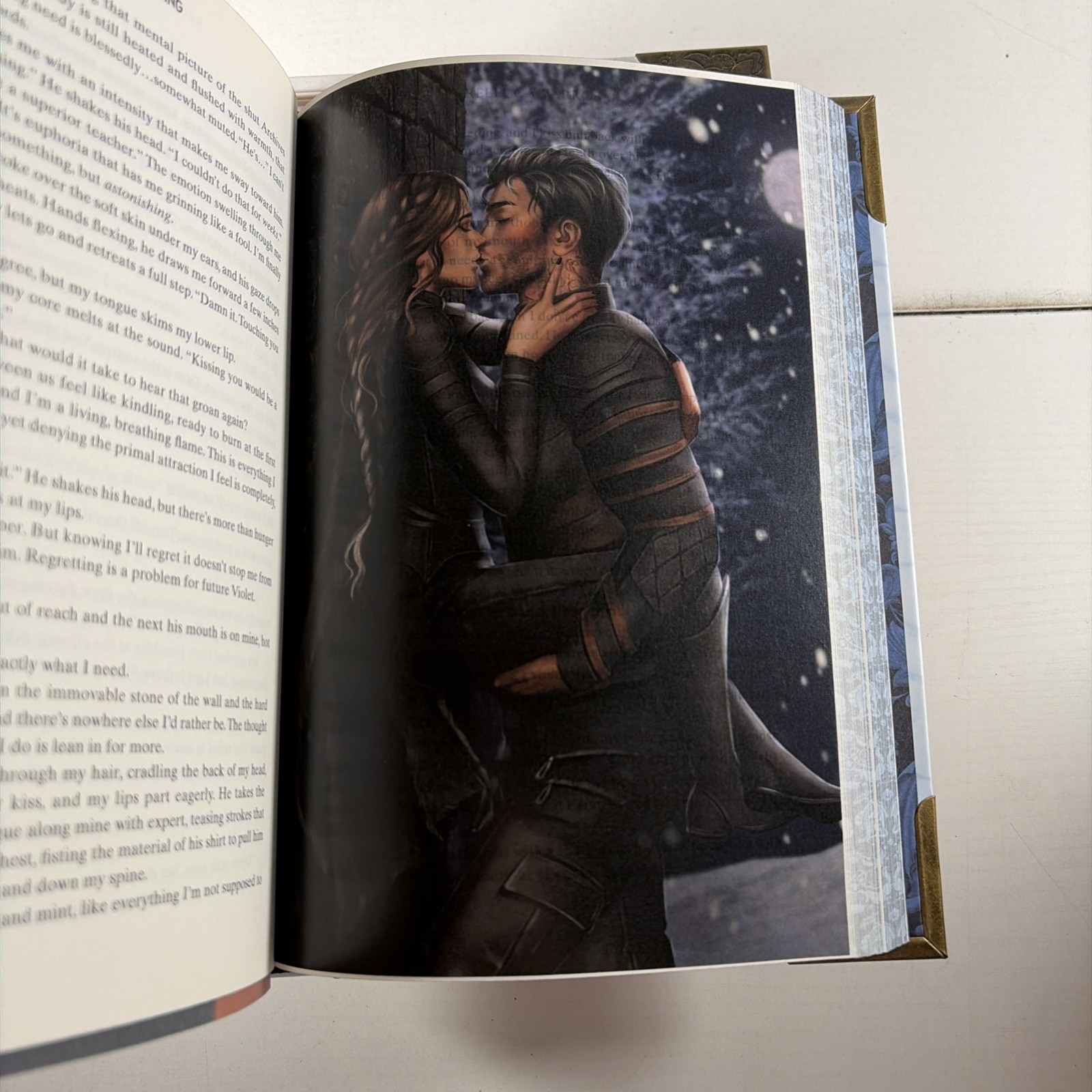 Fourth Wing SIGNED & Iron Flame Bookish Box Luxe Edition Rebecca Yarros Overlays