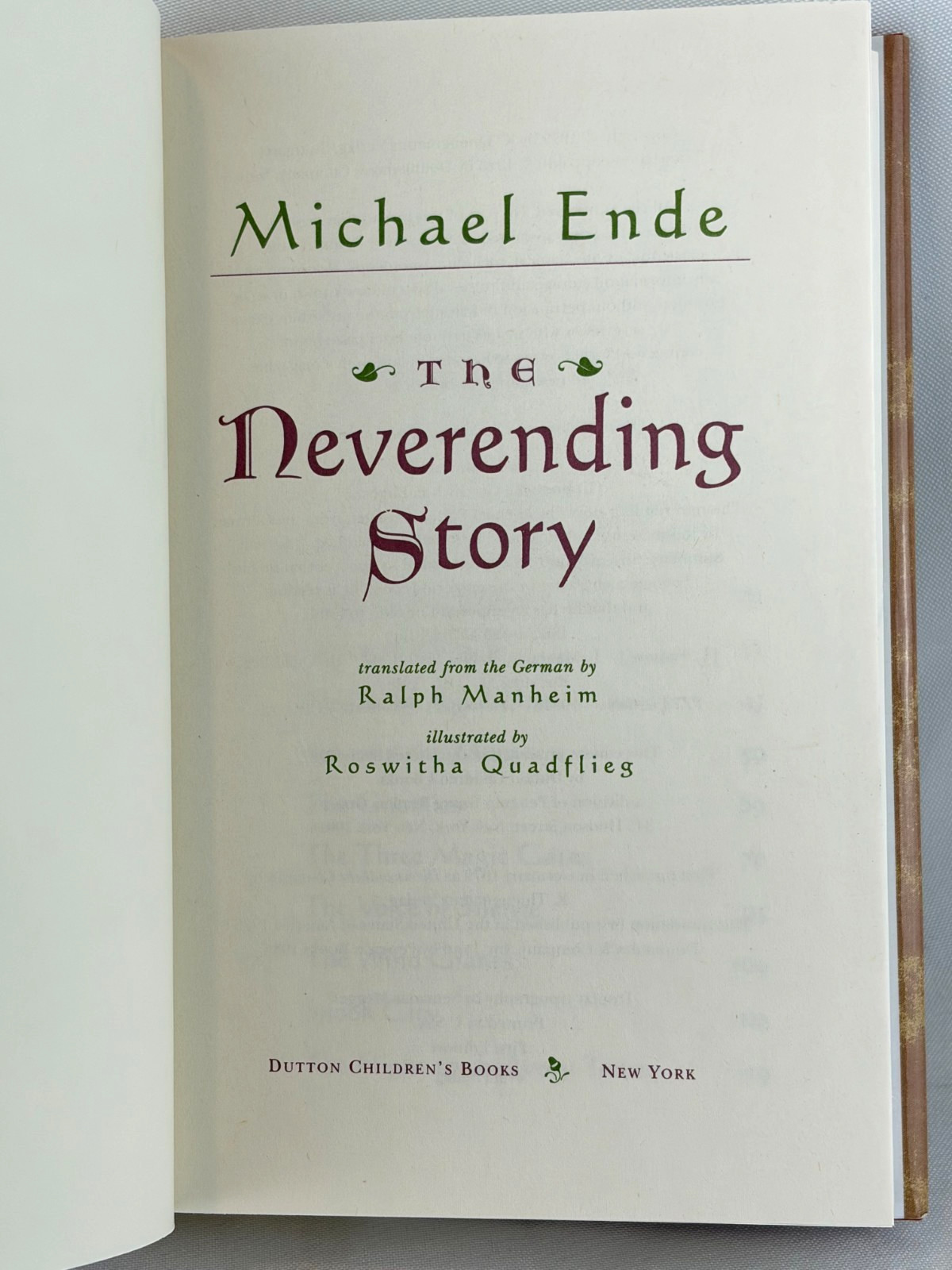 THE NEVERENDING STORY Michael Ende Deluxe Illustrated Hardcover Brand NEW GIFT