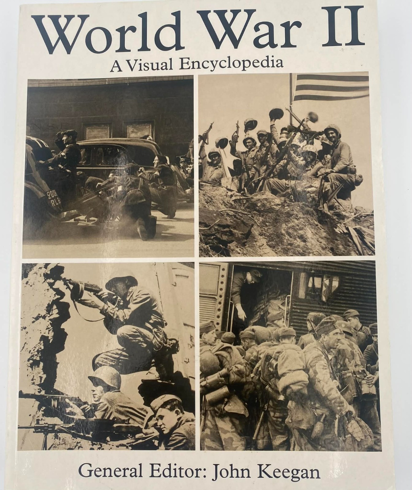 World War II Visual Encyclopedia John Keegan Hardcover 512 Pages WWII Book