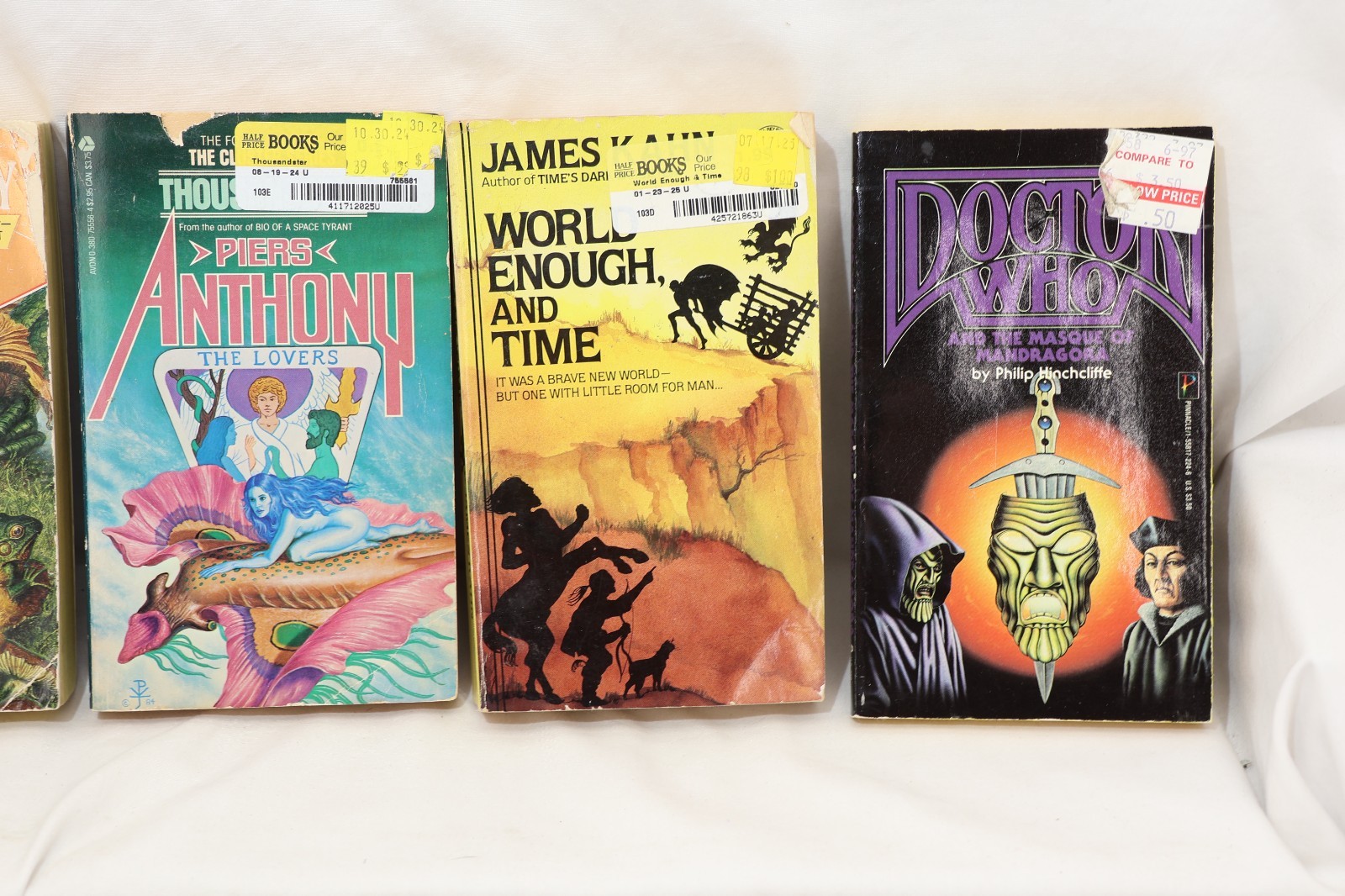 Lot of 20 Science Fiction Books, Paperback, No Duplicates, B670