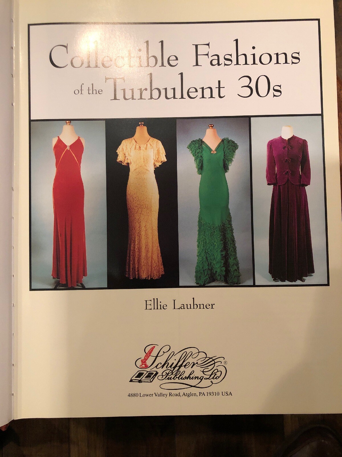 Collectible Fashions Of The Turbulent 1930s Ellie Laubner With Price Guide New