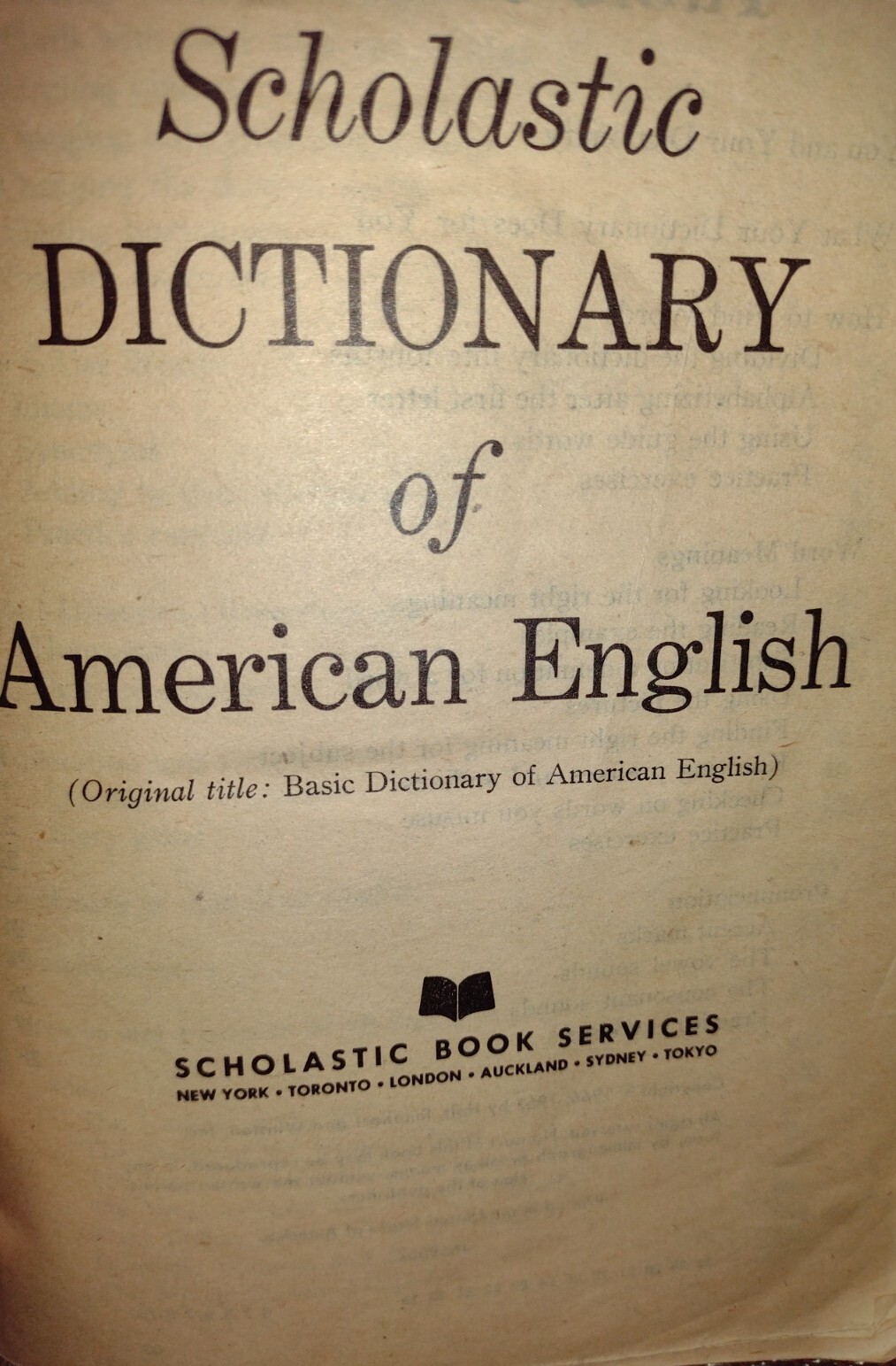 VINTAGE SCHOLASTIC DICTIONARY OF AMERICAN ENGLISH 1970’s PAPERBACK 864 PAGES