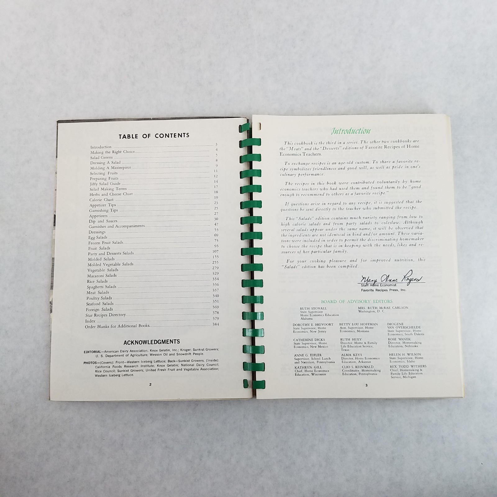 Favorite Recipes Home Economics Teachers Cookbooks Lot of 3 Meats Salads Holiday