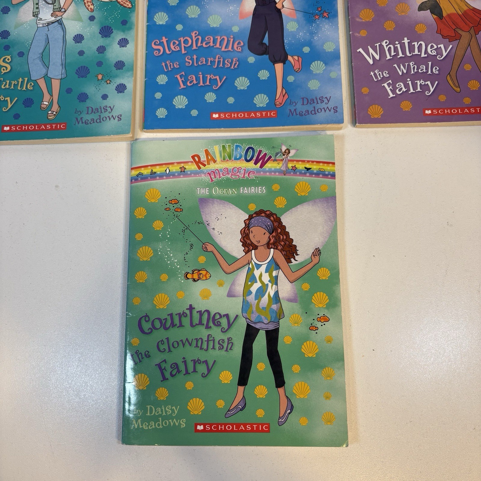 THE OCEAN FAIRIES RAINBOW MAGIC FAIRIES: Books 1-7 Set/Lot (by Daisy Meadows)