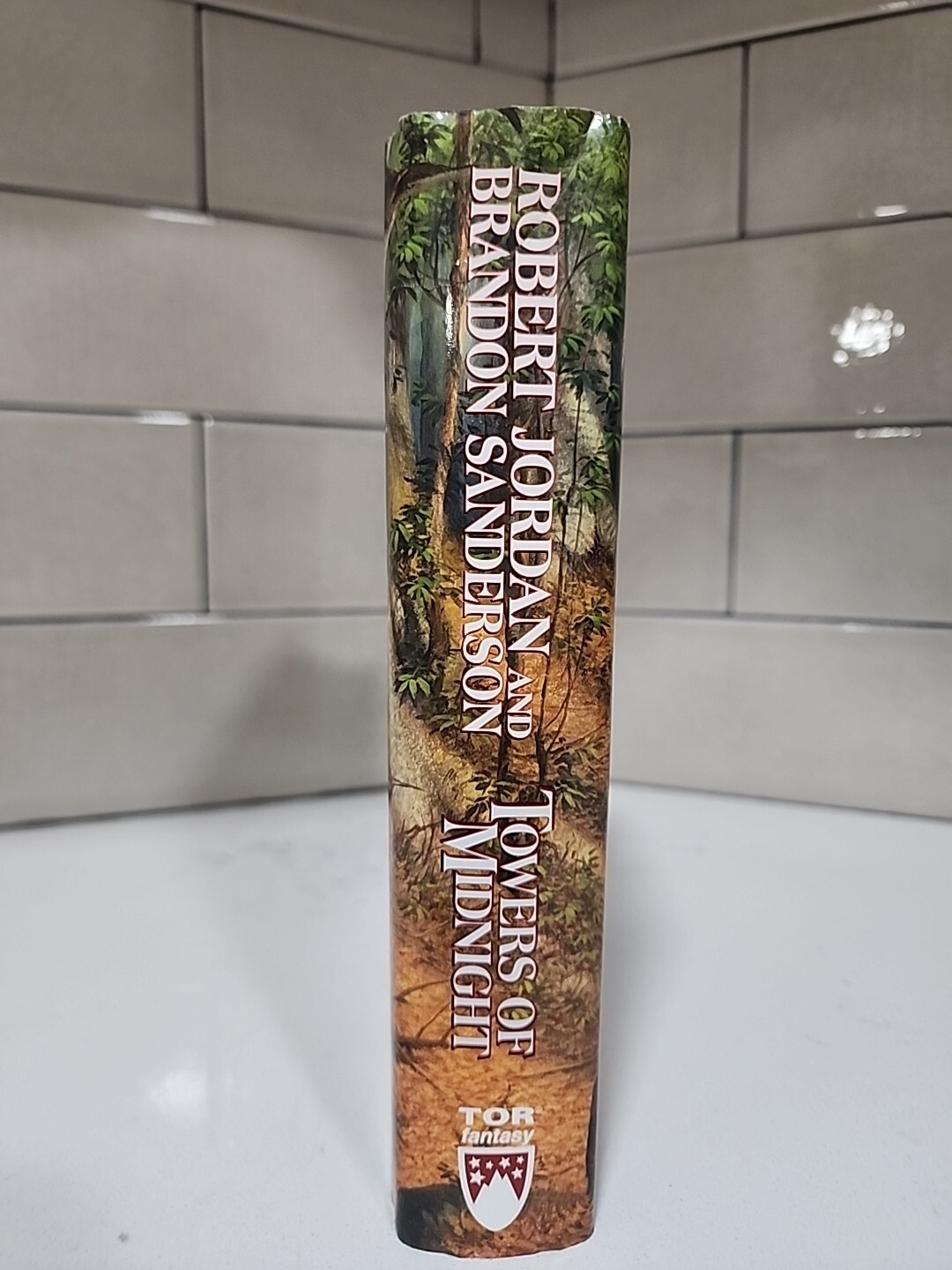Towers of Midnight : Book 13. Robert Jordon. Autographed!