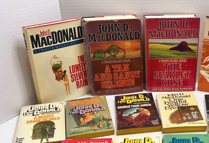 John D. MacDonald Vtg Lot Travis McGee Books 20 Volumes Hardcover & Paperback