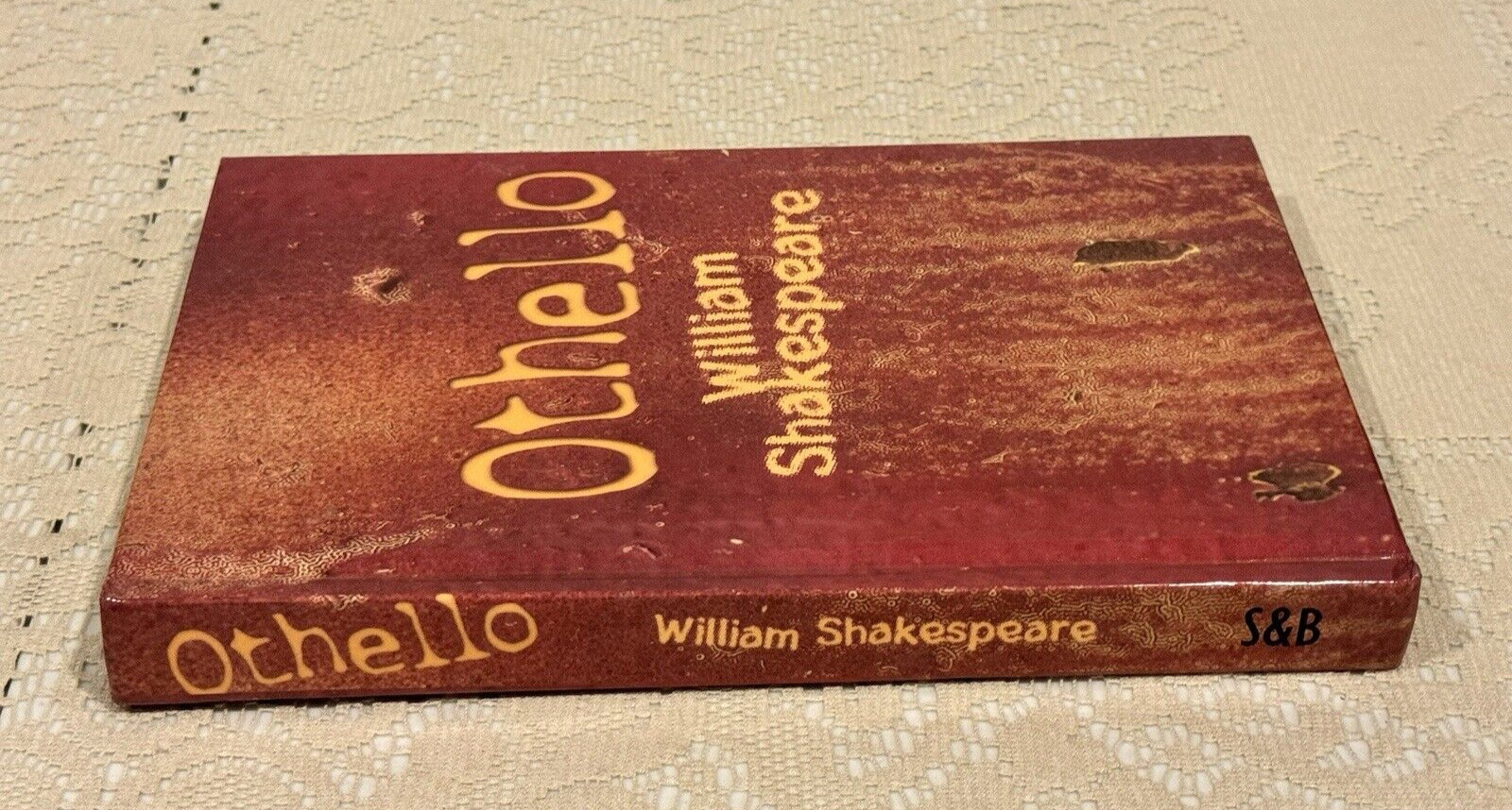 Othello by William Shakespeare, 2011 Hardcover book, Simon & Brown