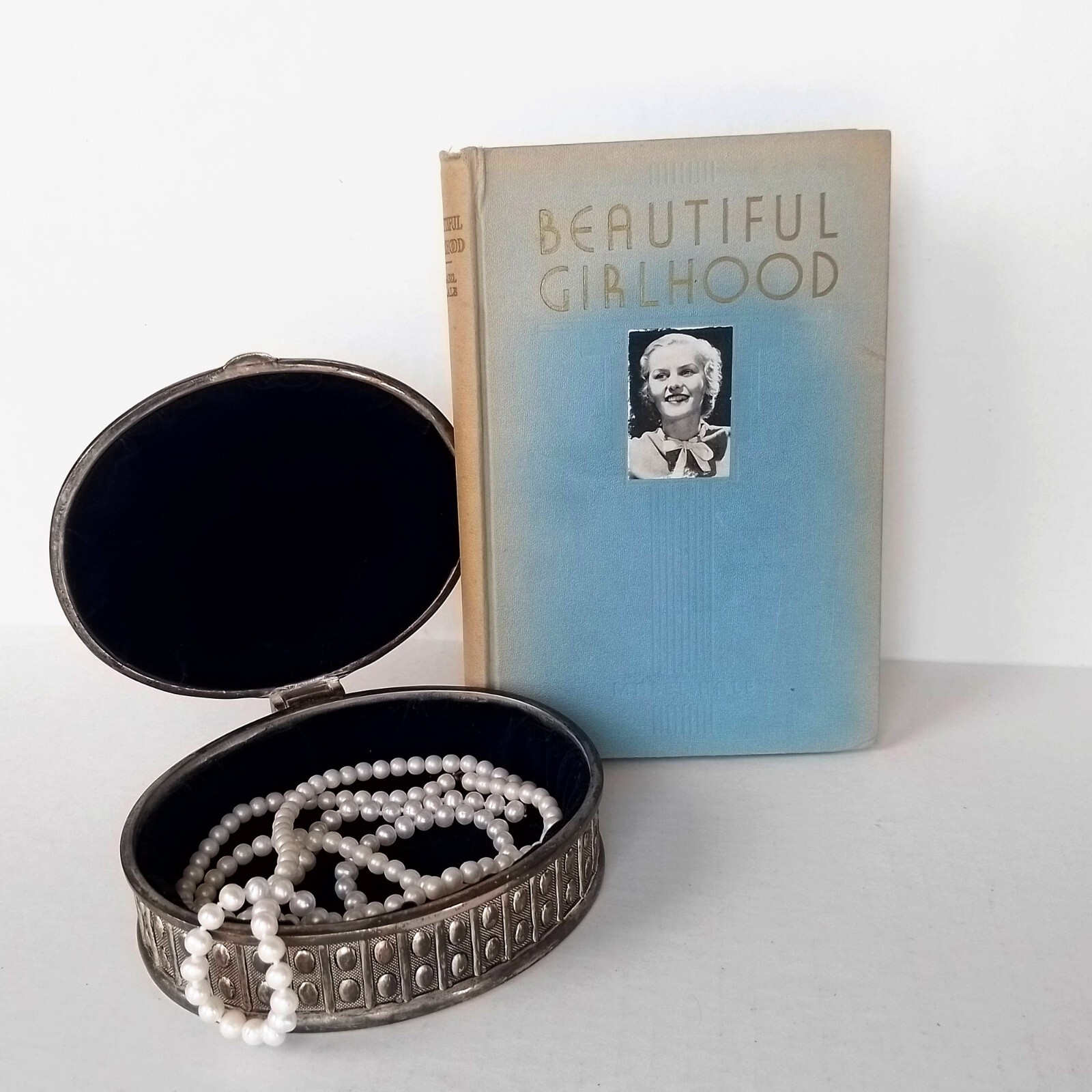 Beautiful Girlhood by Mabel Hale (1922) Warner Press, Gospel Trumpet, Vtg HC HB