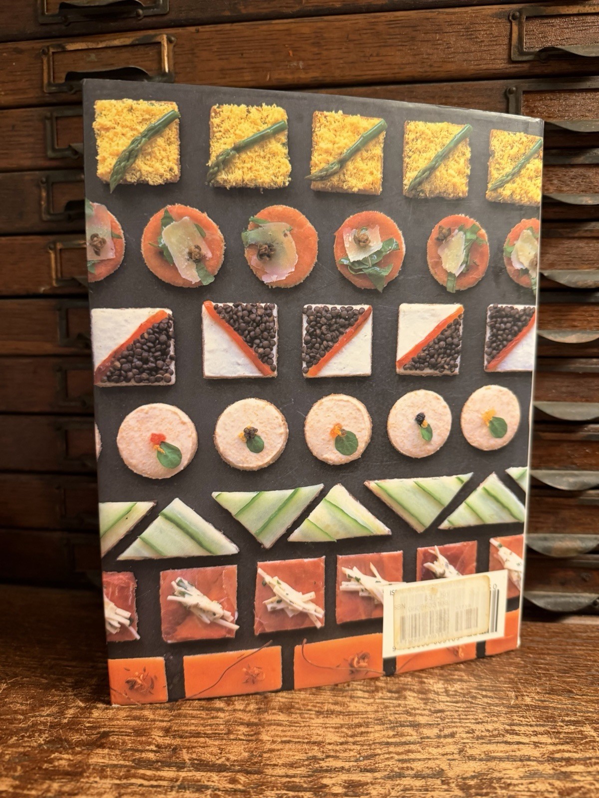 Lot 8 Martha Stewart Books: Entertaining First Ed; Pies Hors D’oeuvres Christmas