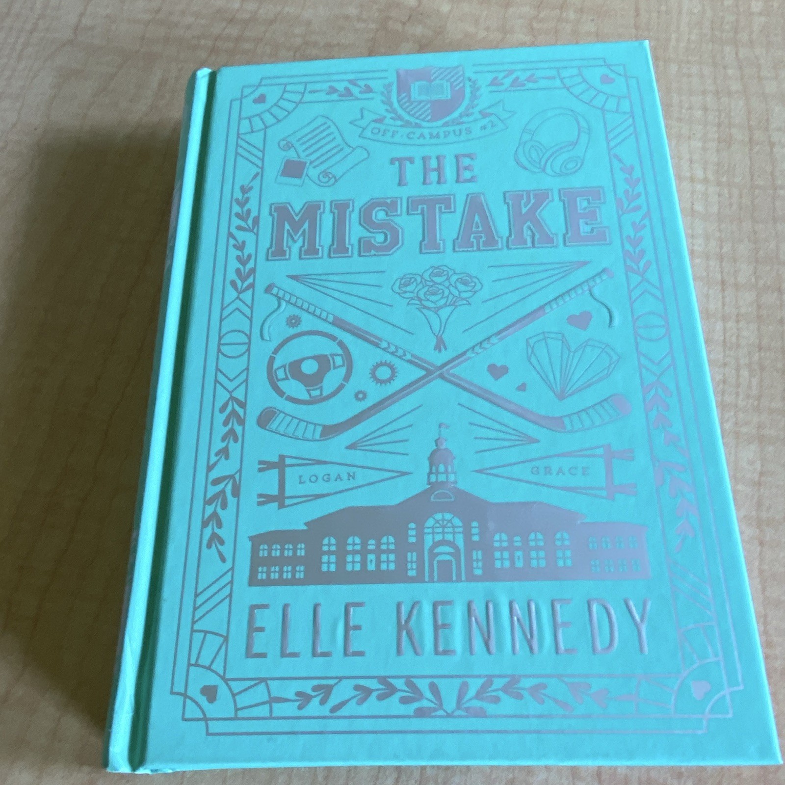 The Mistake (Off-Campus) by Elle Kennedy, Bloom Books, YA Romance Novel, HC