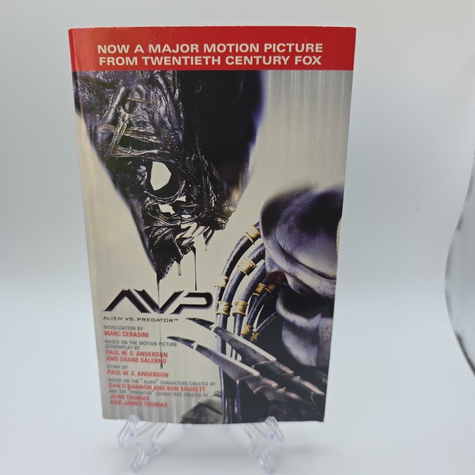 AVP Alien vs Predator Movie Novelization Marc Cerasini 2004 First Edition PB