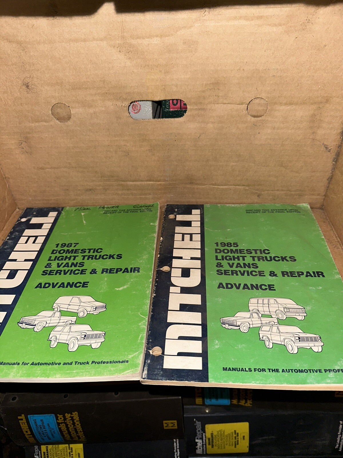 Mitchell Service & Repair Domestic Light Trucks & Vans 1985 & 1987 Advance Copys