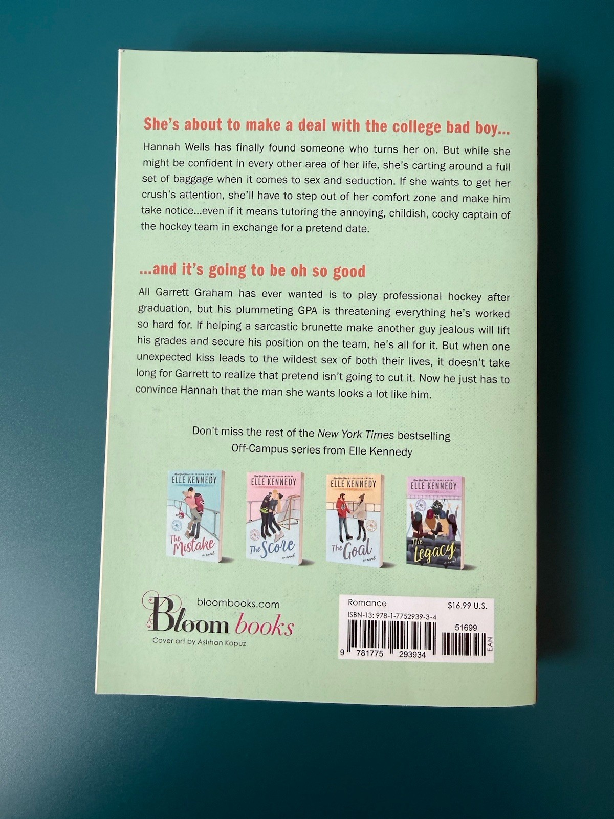 The Deal – Elle Kennedy (Off-Campus Series) Romance Paperback, Bloom Books