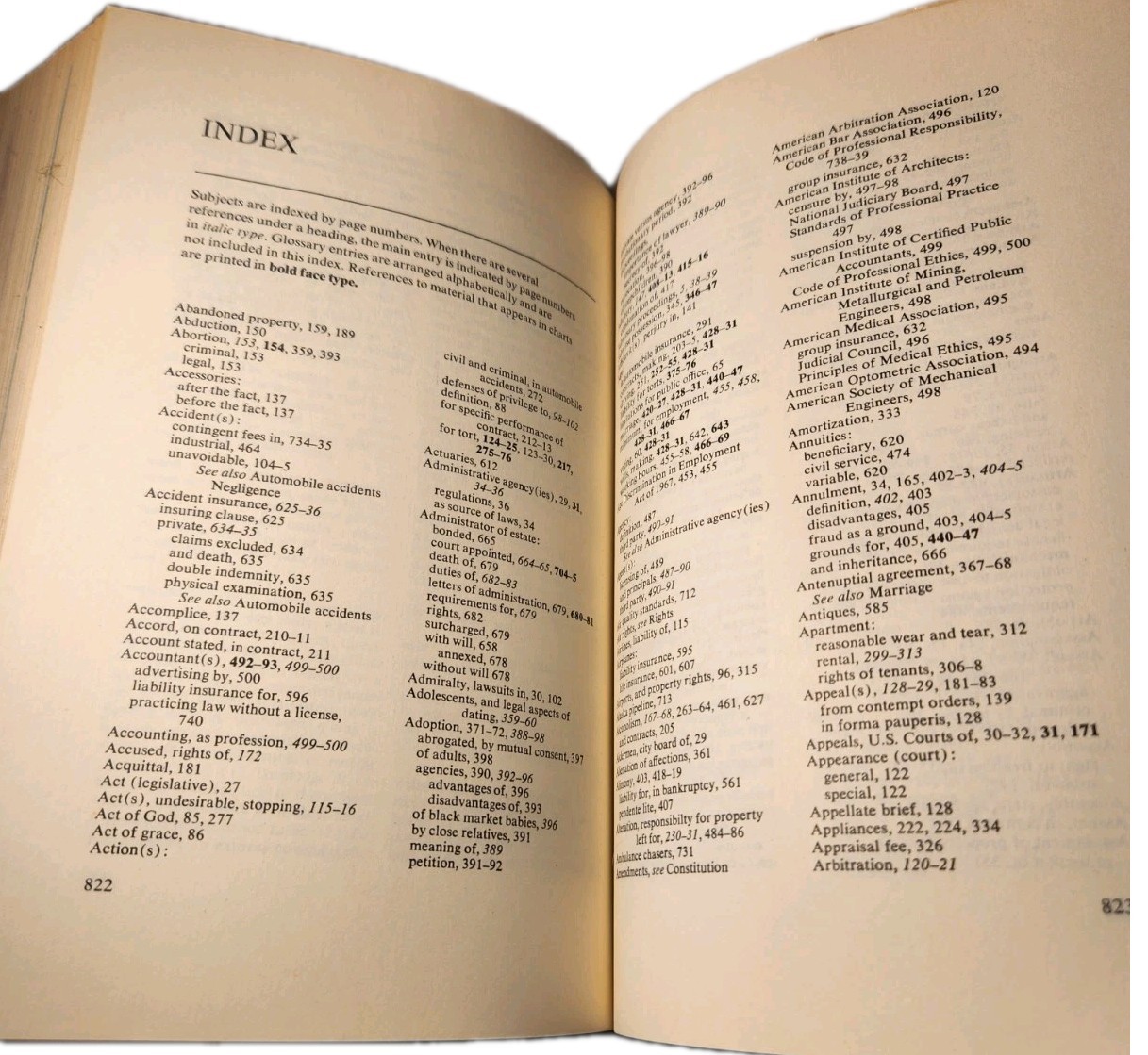 You and the Law, book. Reader’s Digest 1977 Hardcover. 864 Pages
