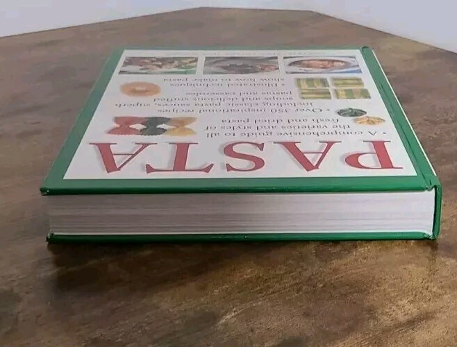 “PASTA” Cookbook 512 Pages Of Illustrations & Recipes